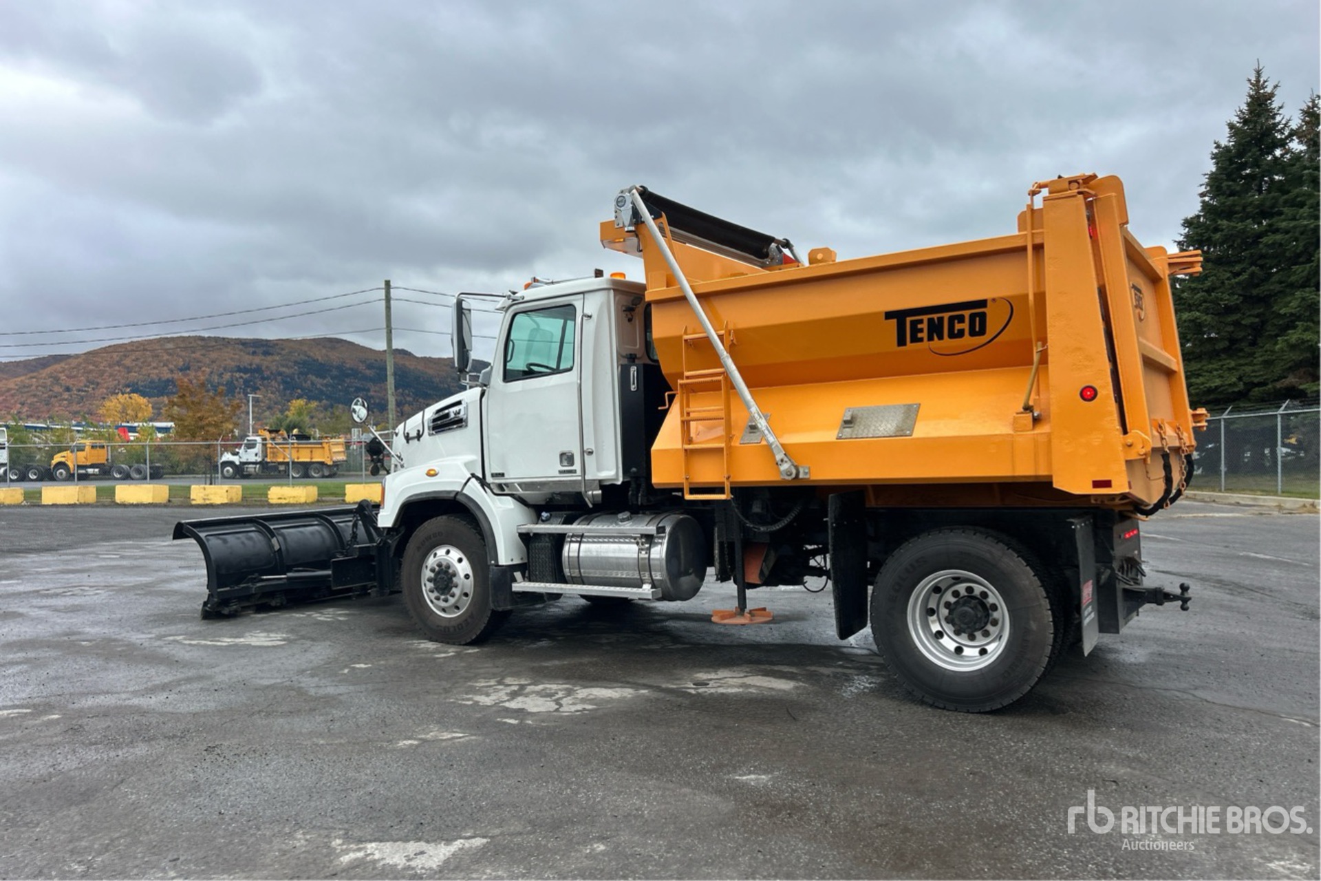 2017 Western Star 4700