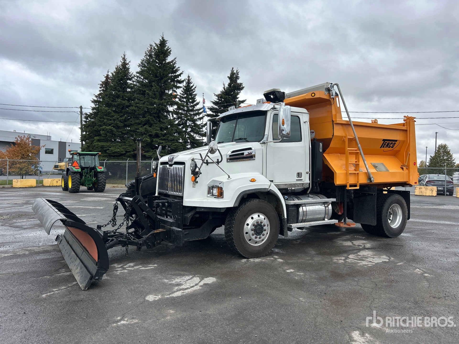 Photo of 2017 Western Star 4700