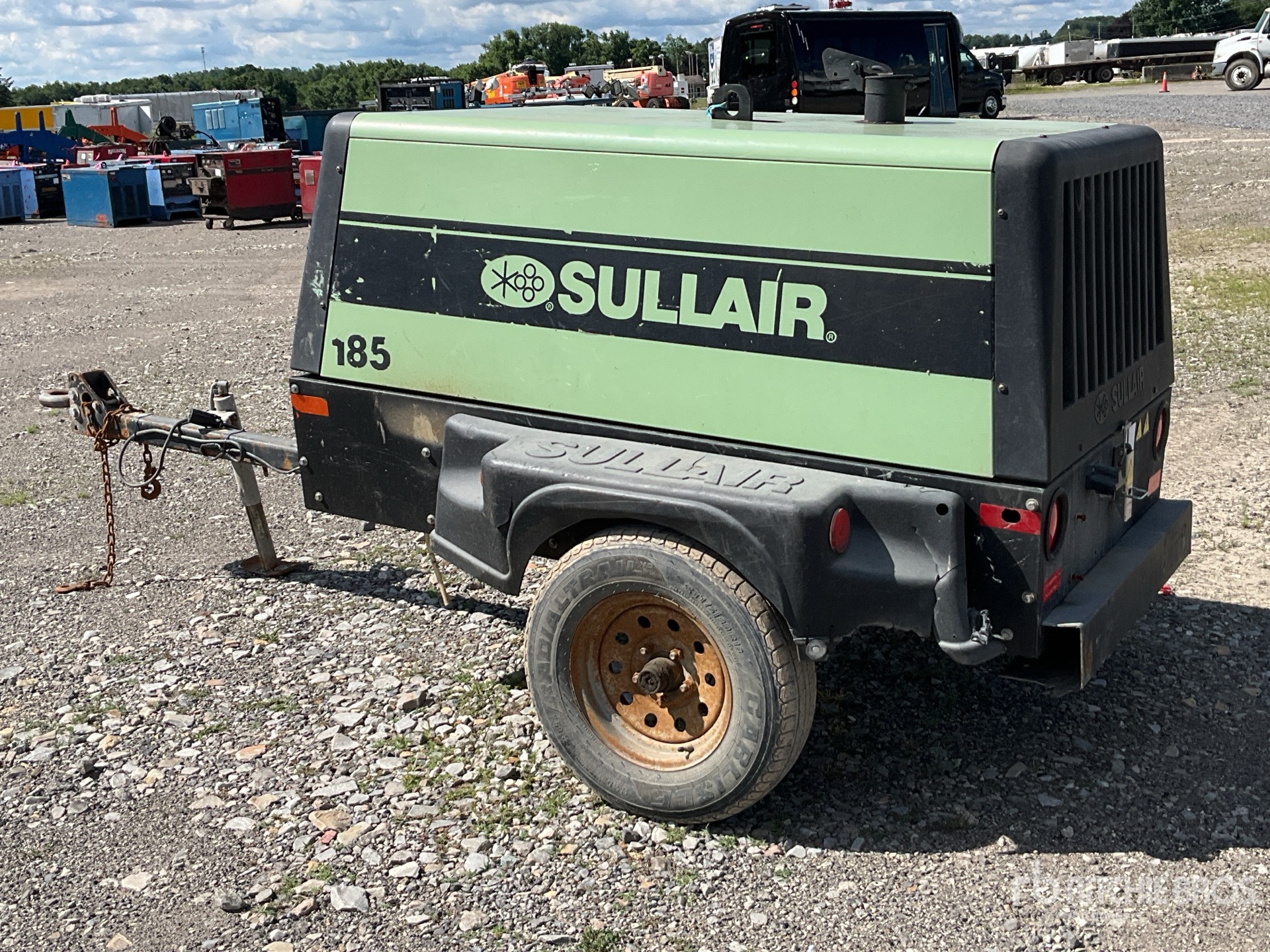 General Appearance with Picture, Left Rear Corner