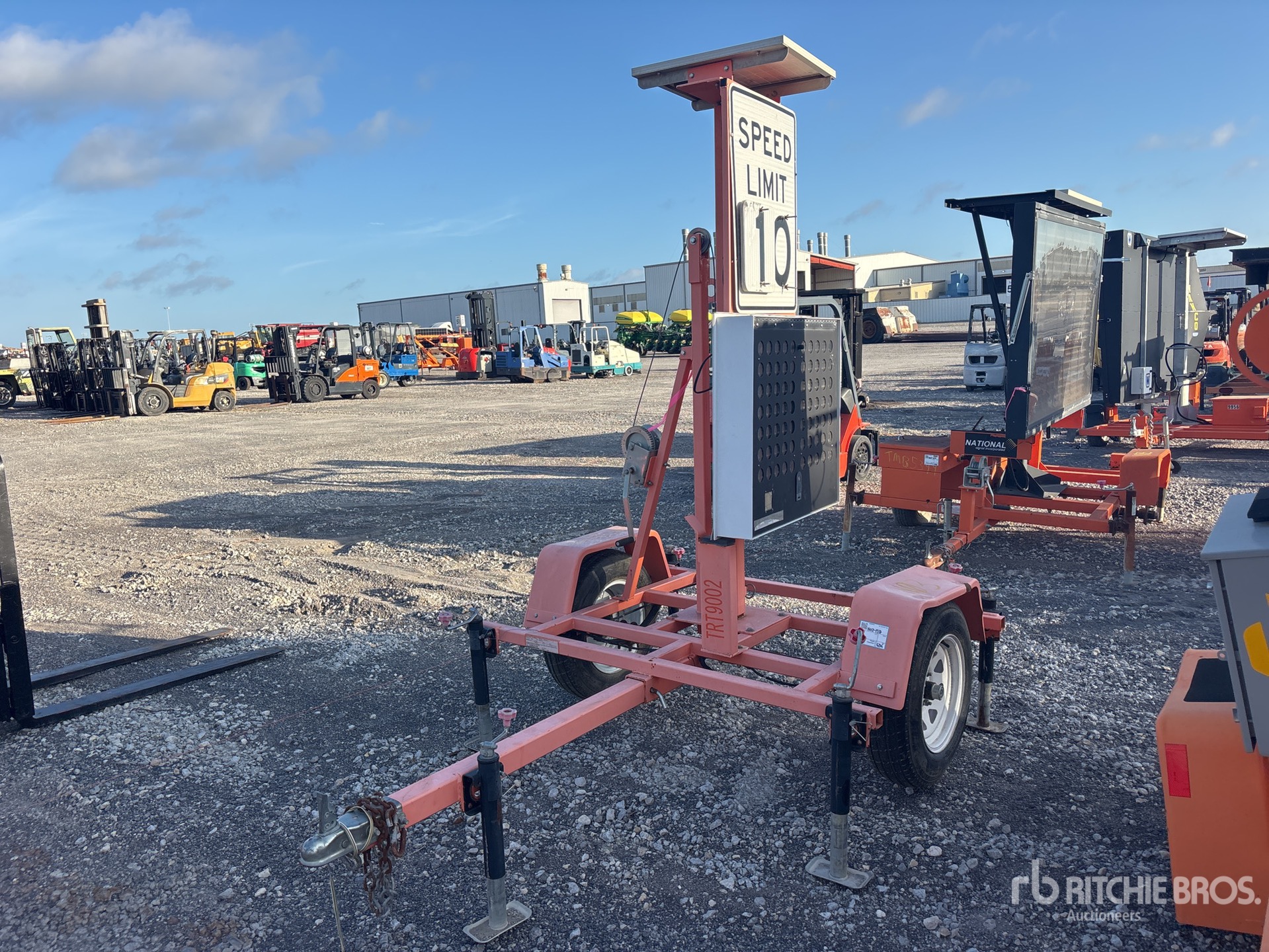 General Appearance with Bild, Ecke vorne links