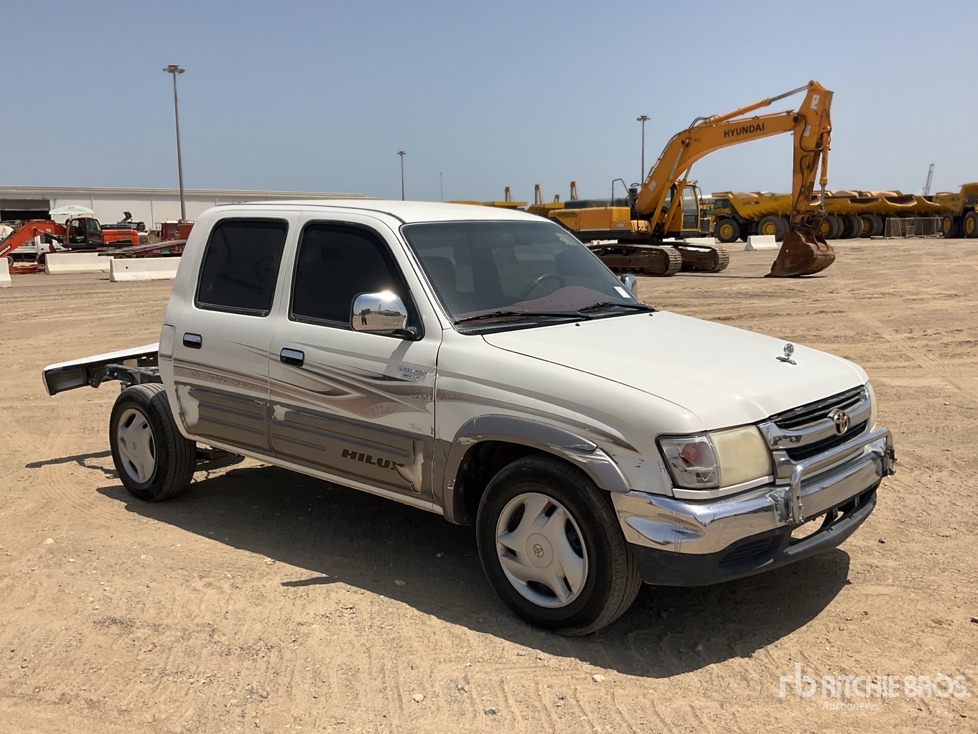 General Appearance with Picture, Right Front Corner