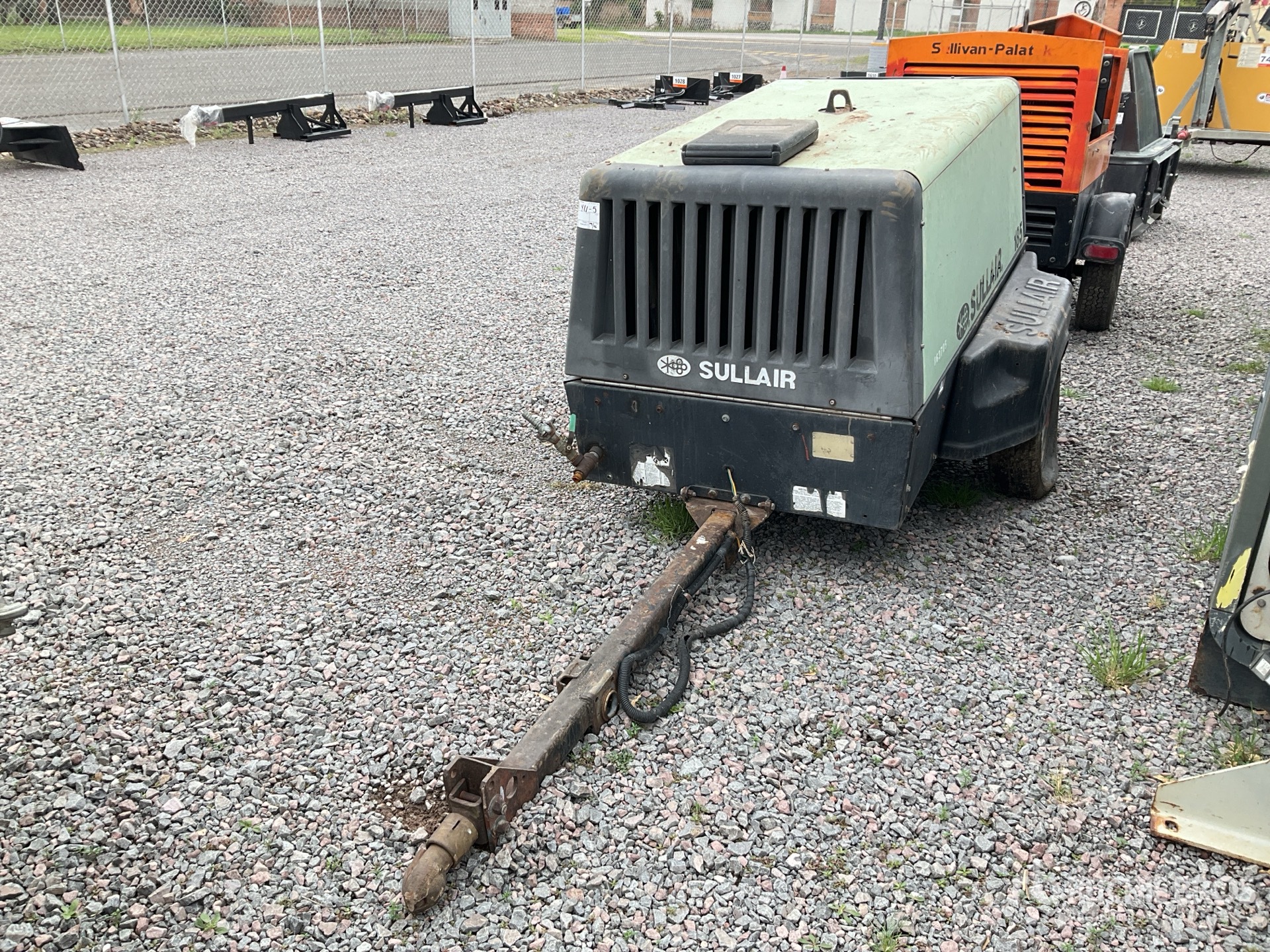 Photo of a 2006 Sullair 185JD