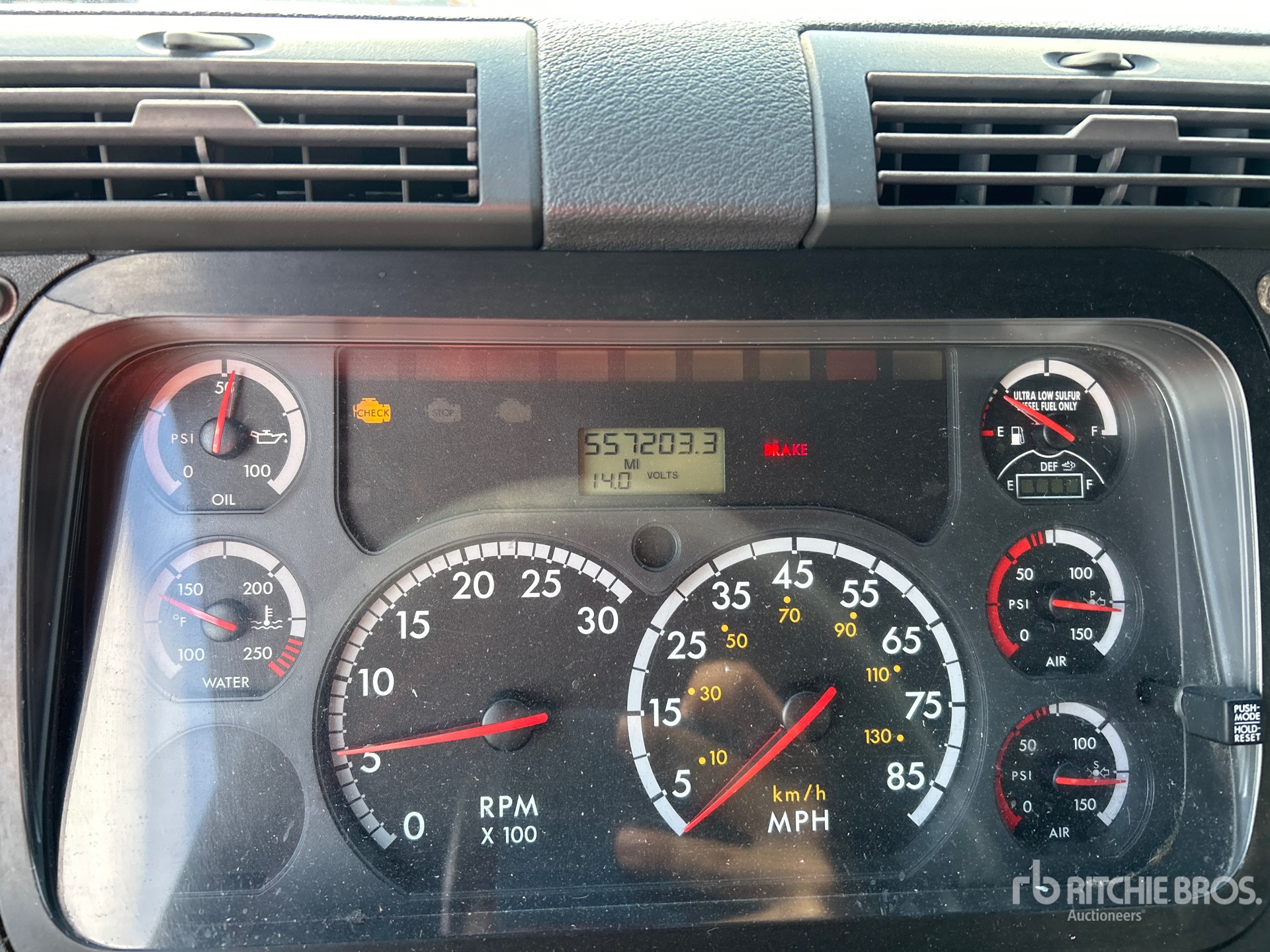 2015 Freightliner CASCADIA 125