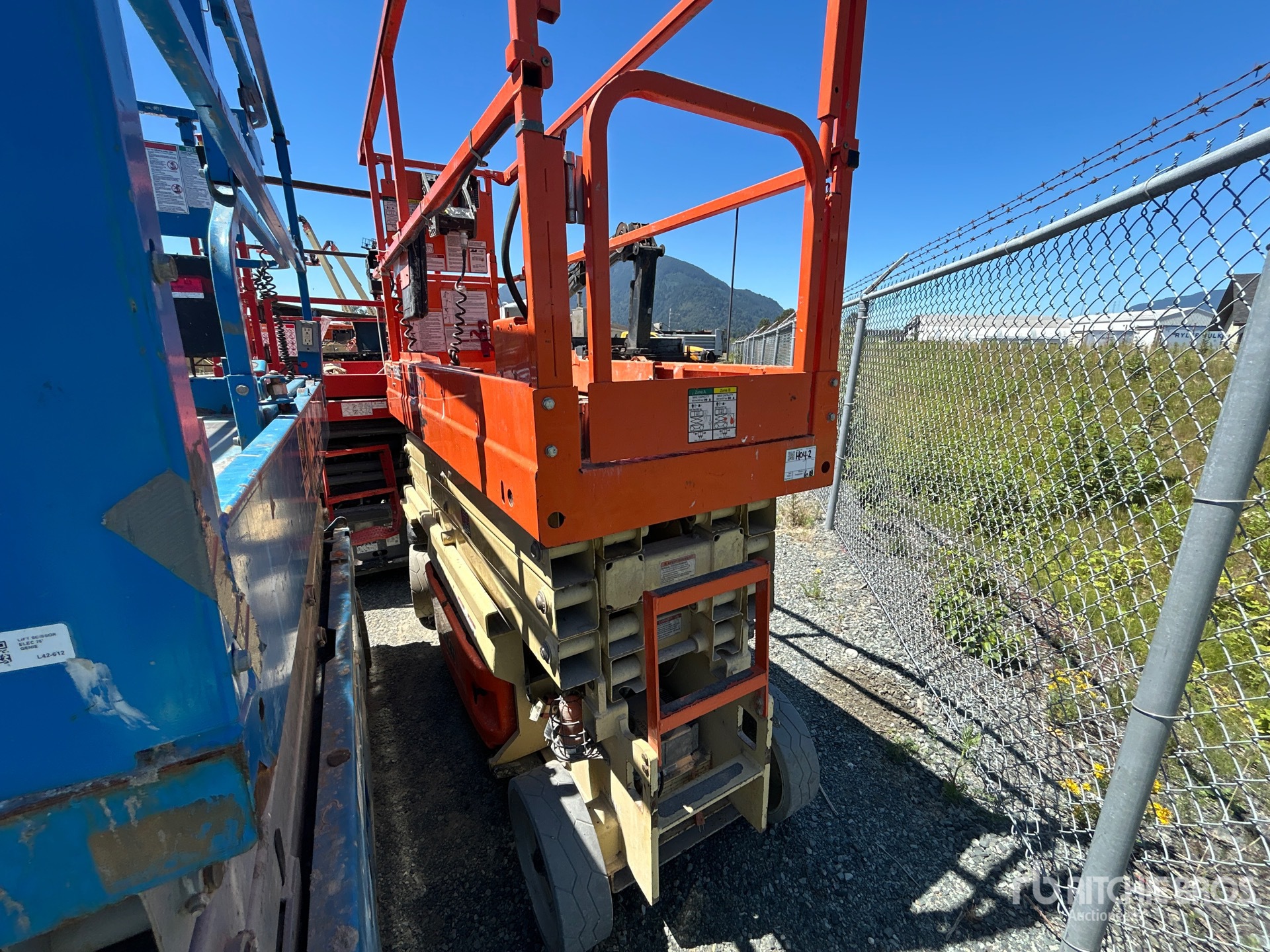 Photo of a  JLG 2632ES