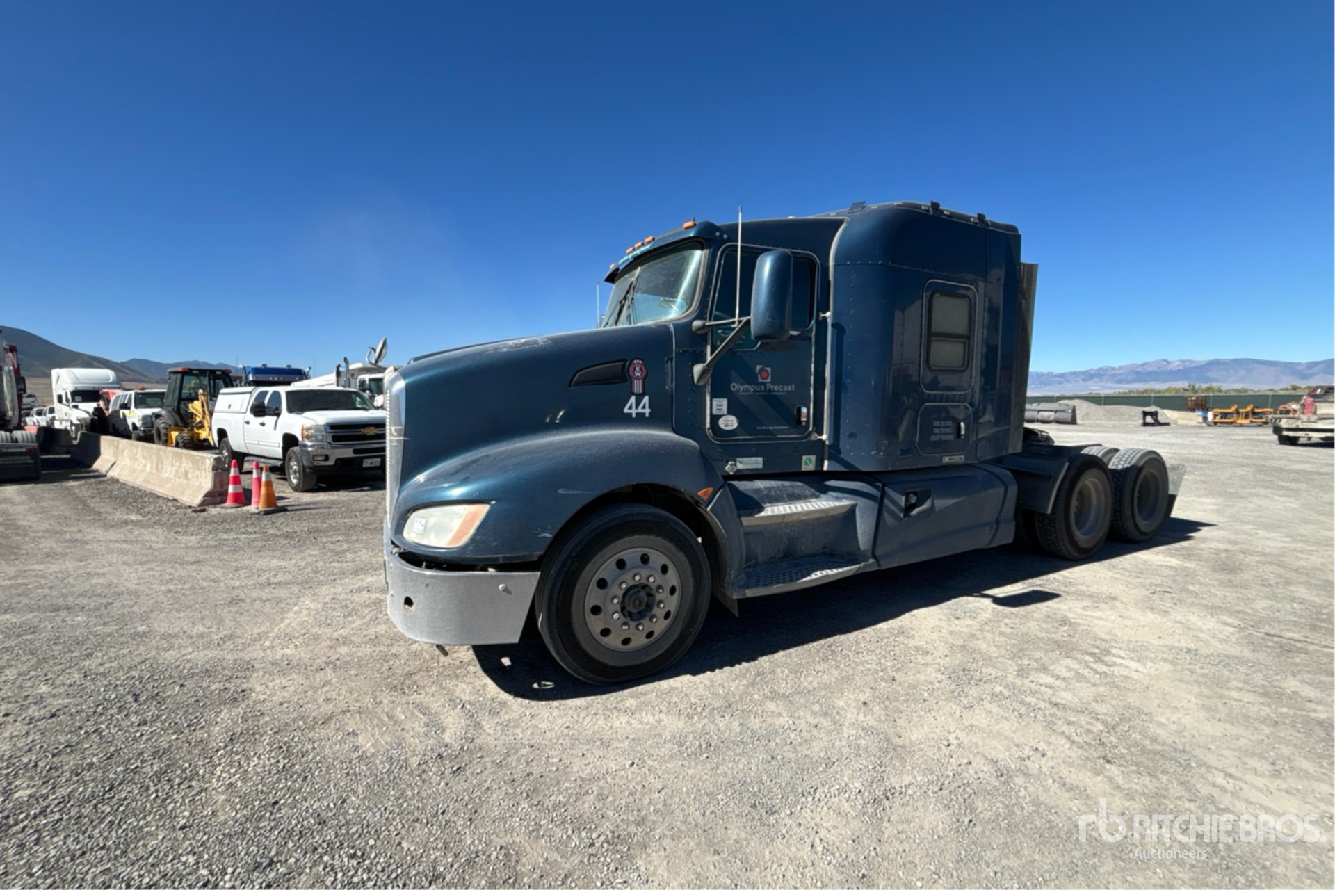 General Appearance with Picture, Left Front Corner