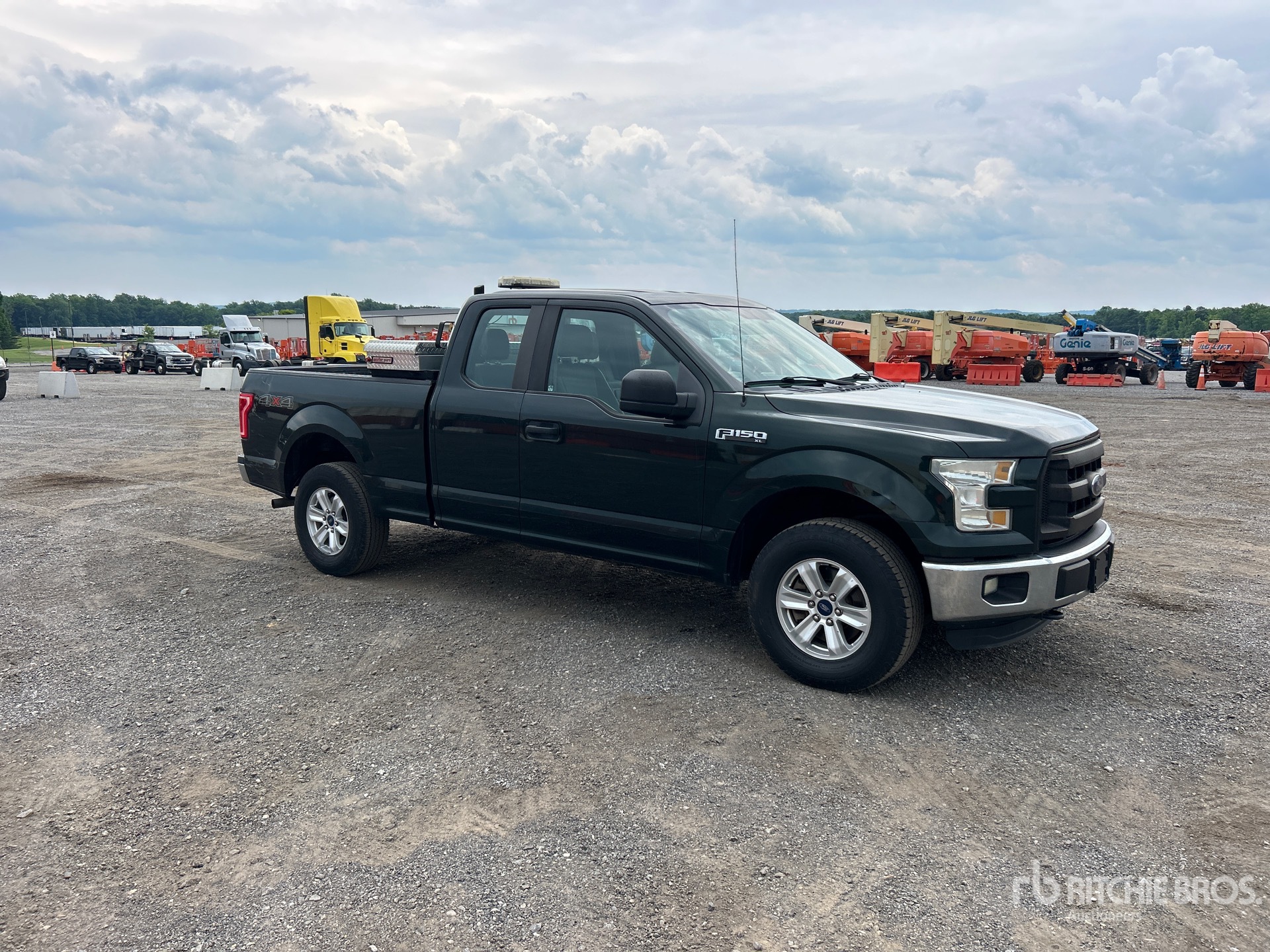 General Appearance with Picture, Right Front Corner