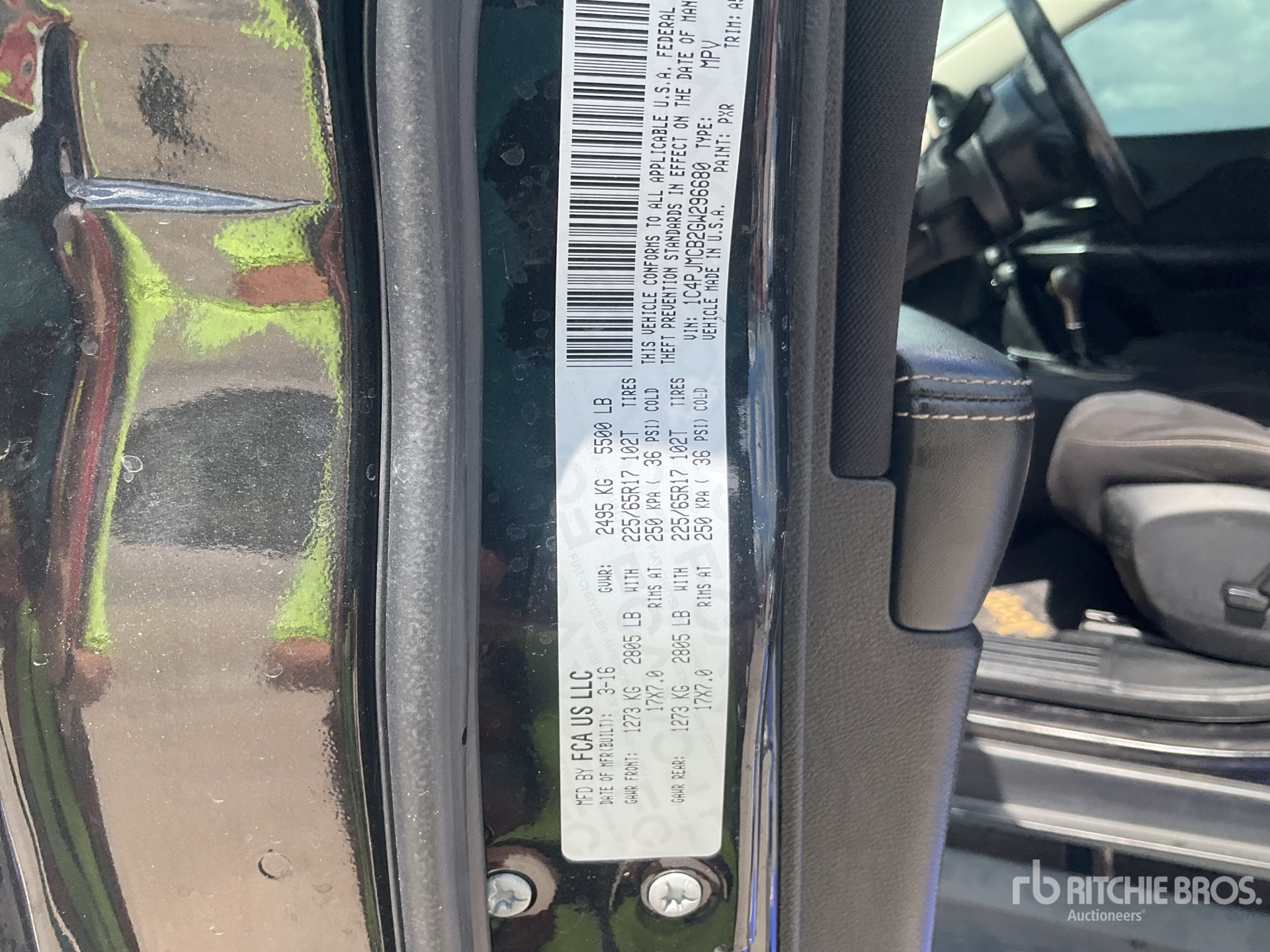 Photo of a 2016 Jeep CHEROKEE