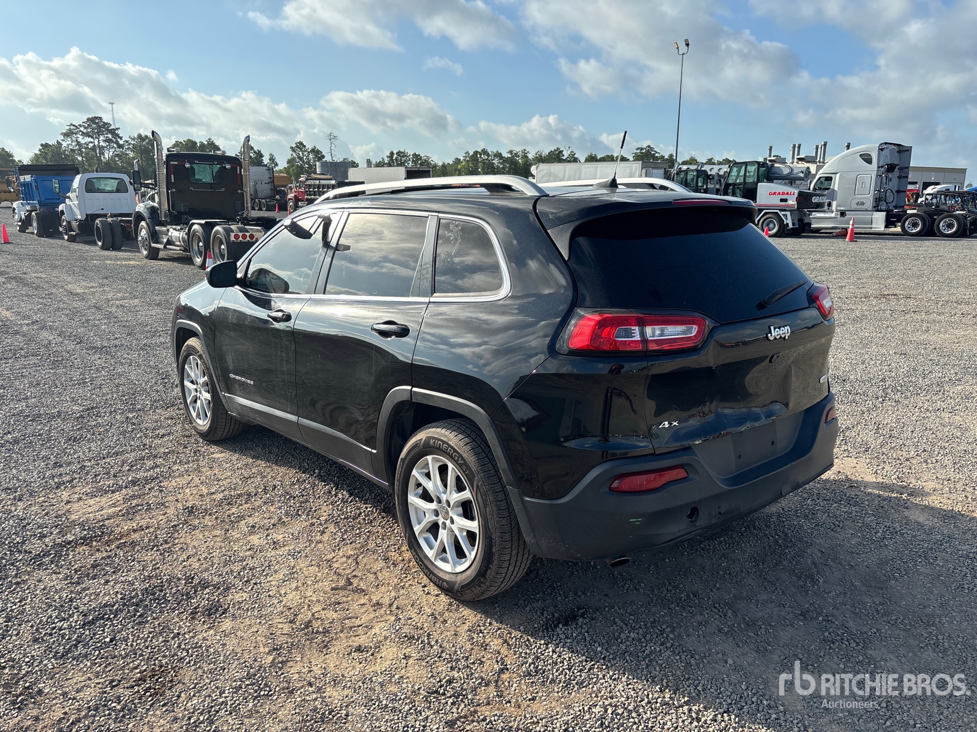 General Appearance with Picture, Left Rear Corner