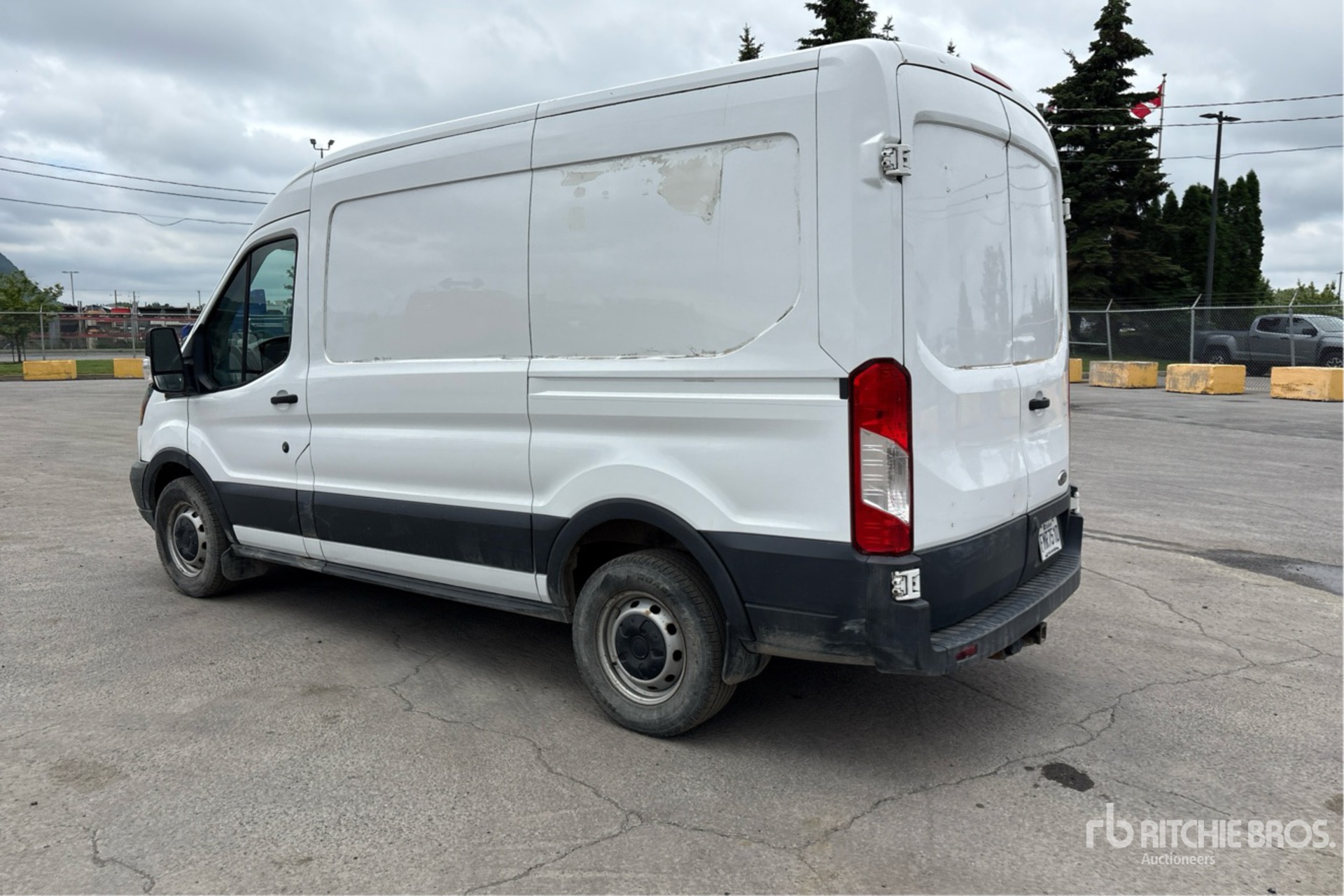General Appearance with Picture, Left Rear Corner