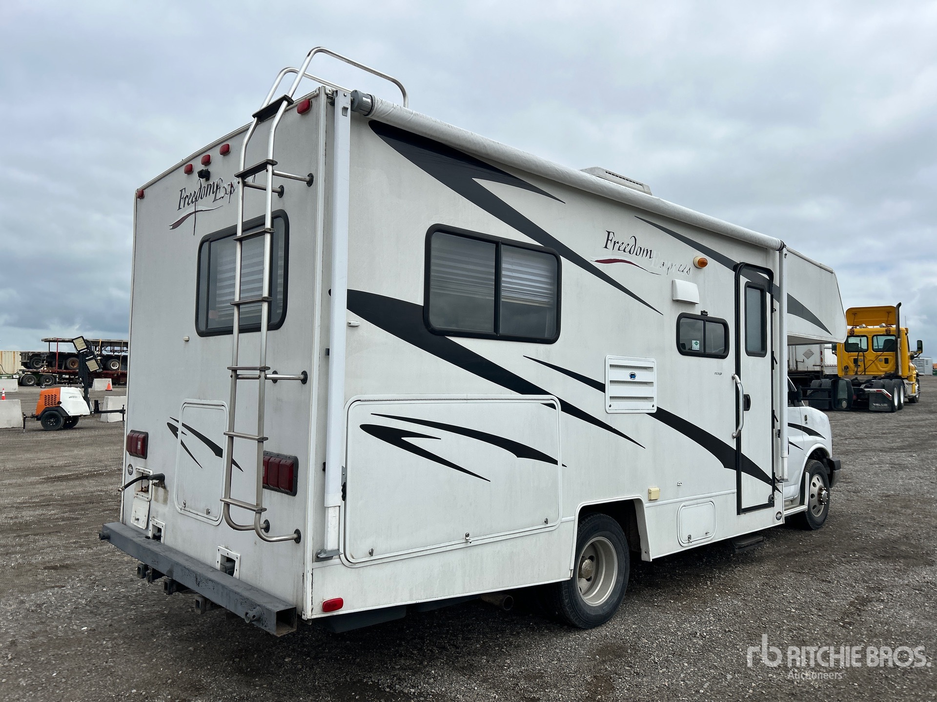 General Appearance with Picture, Right Rear Corner