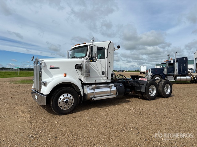2023 Kenworth W900 6x4 T/a Day Cab Truck Tractor