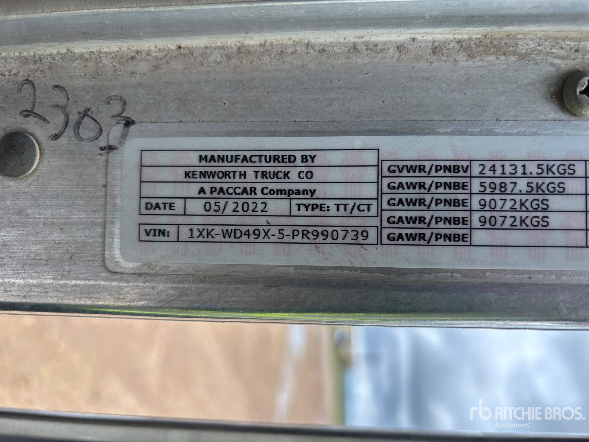 2023 Kenworth W900