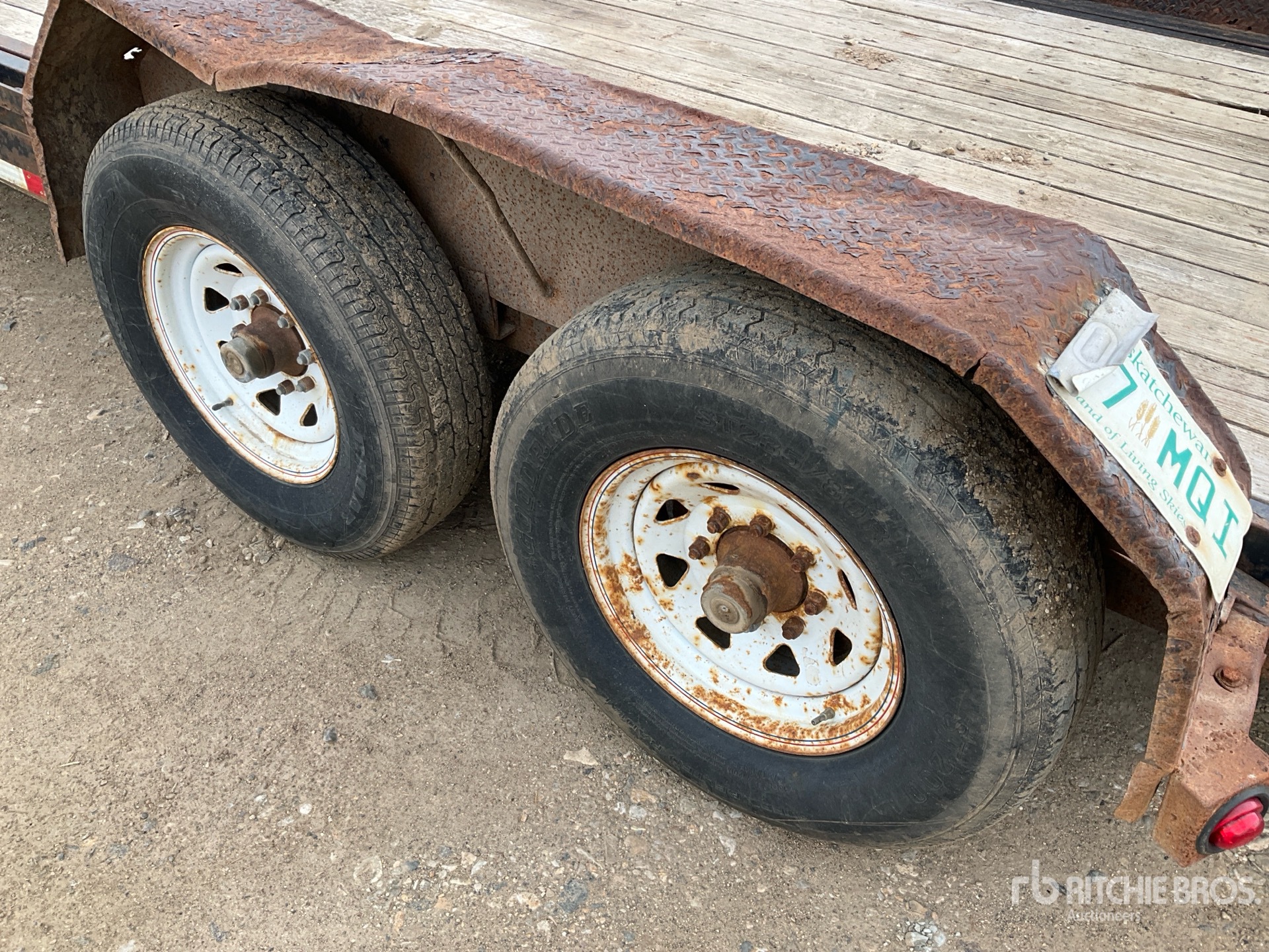 2013 Pj Trailers 14000 lb 21 ft T/A