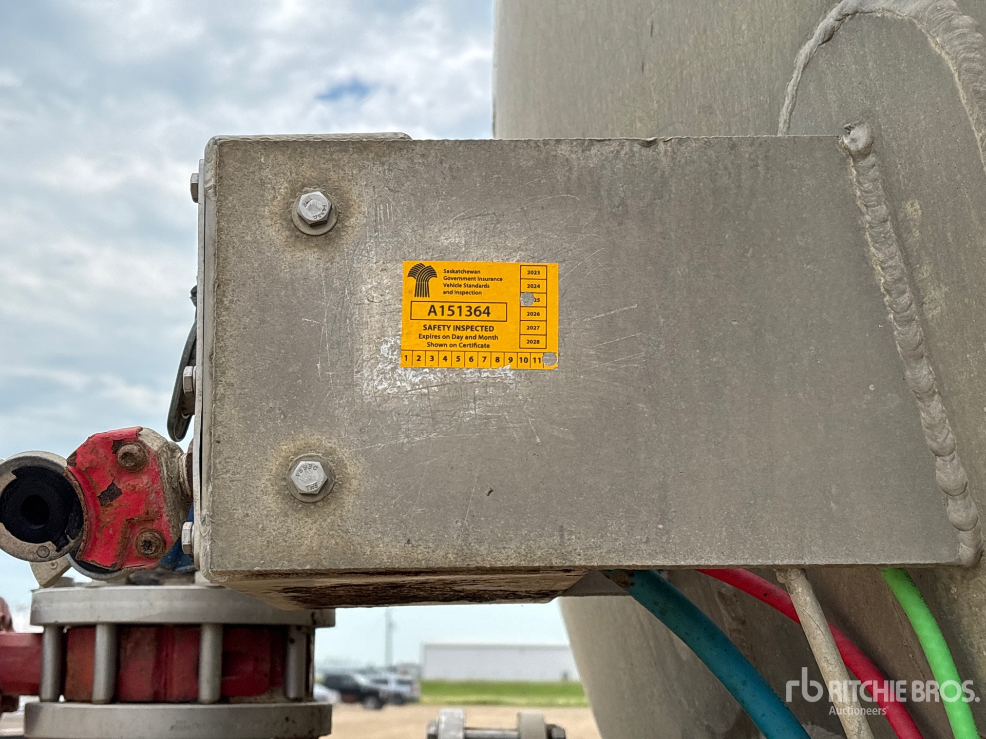 2012 Hutchinson 10250 gal Tri/A
