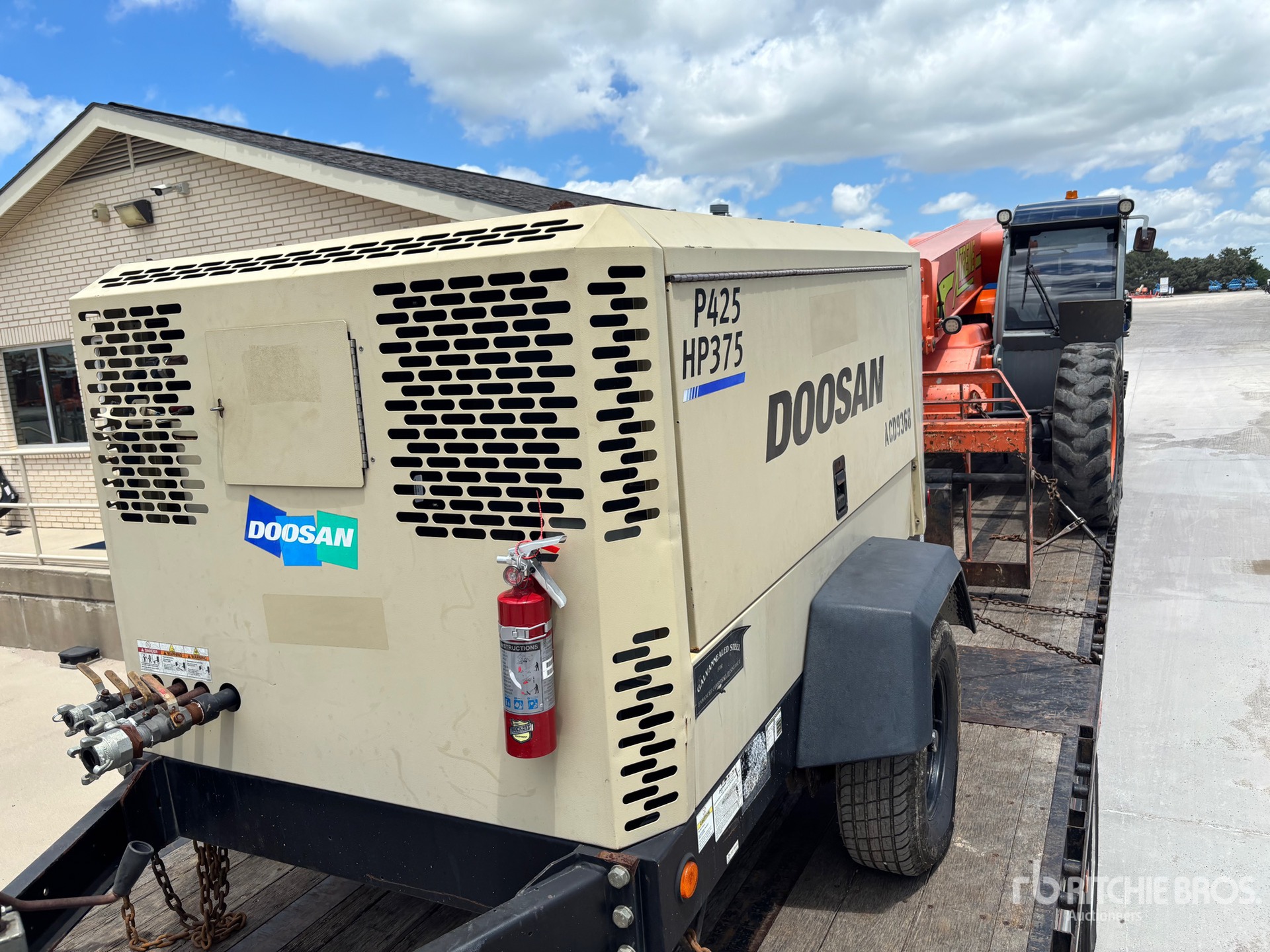 Photo of a  Doosan P425
