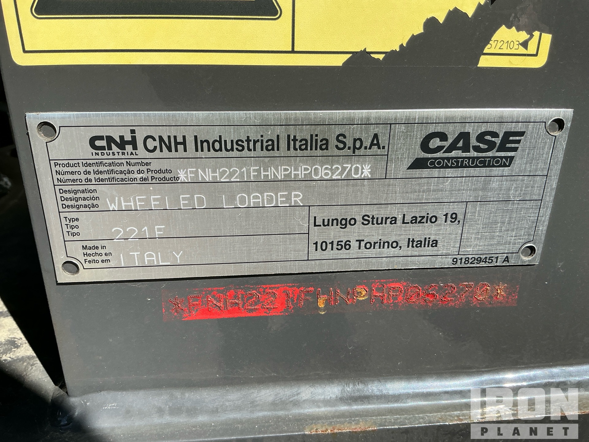 2023 Case 221F