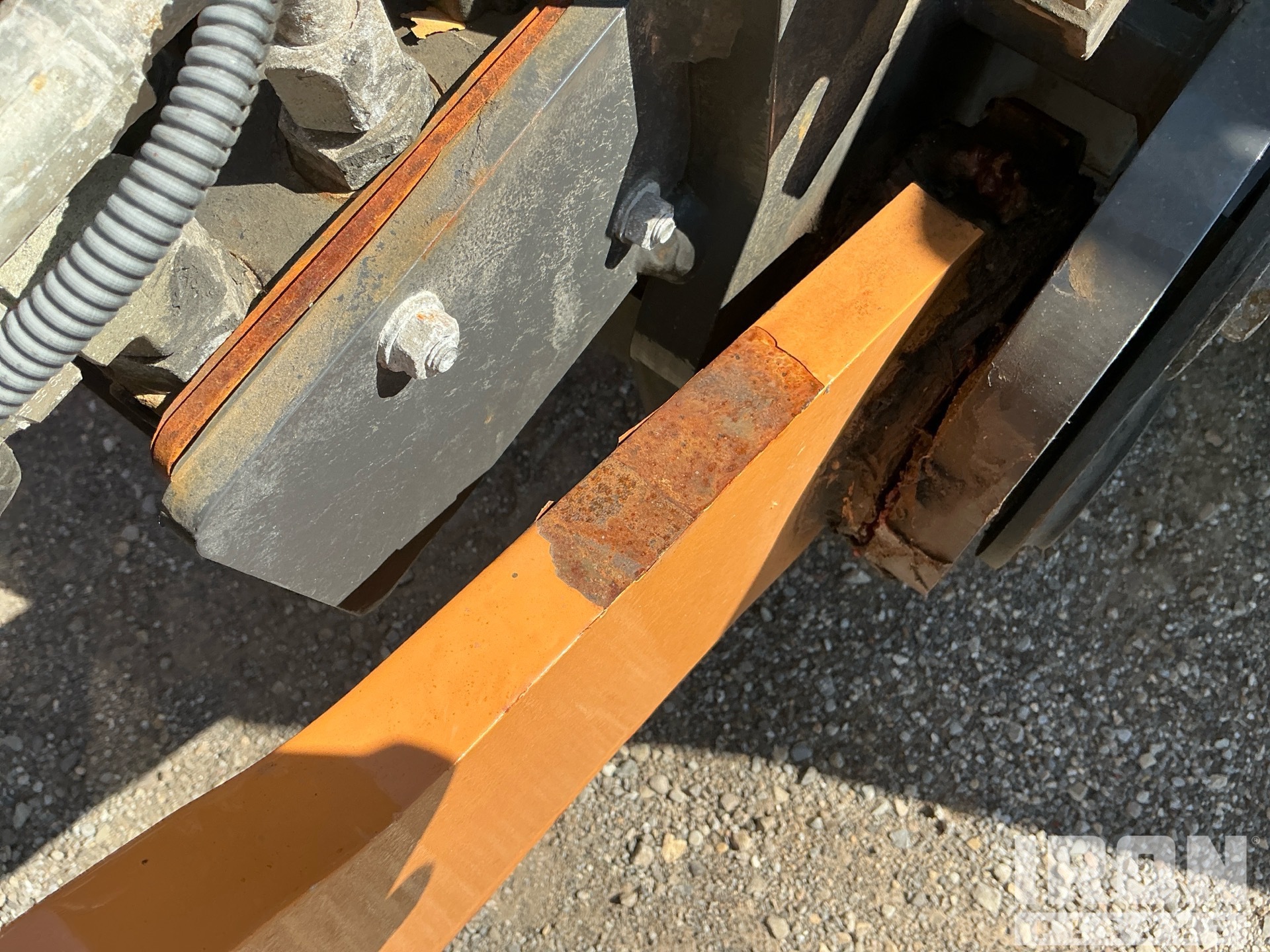 2023 Case 221F