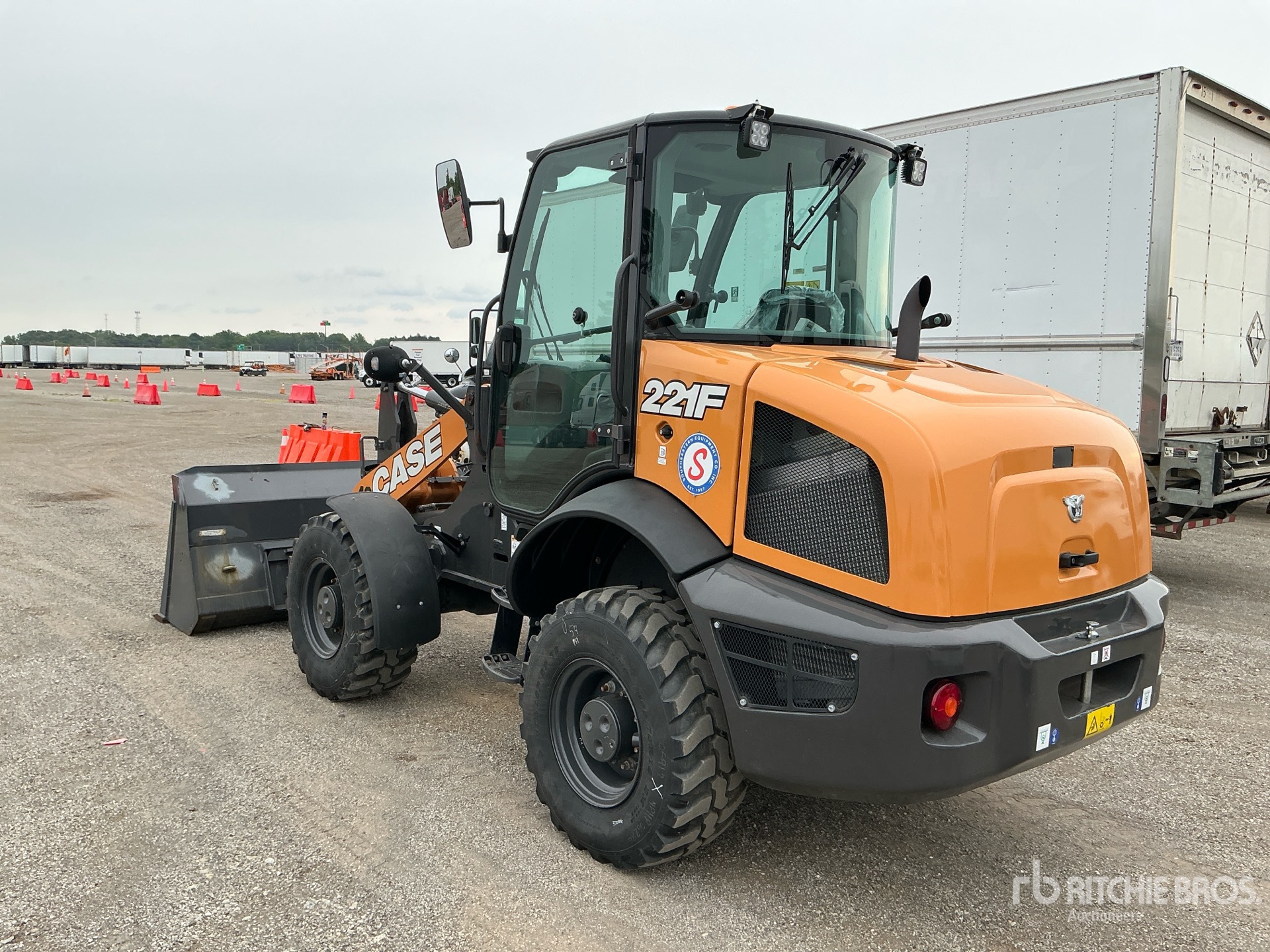General Appearance with Picture, Left Rear Corner