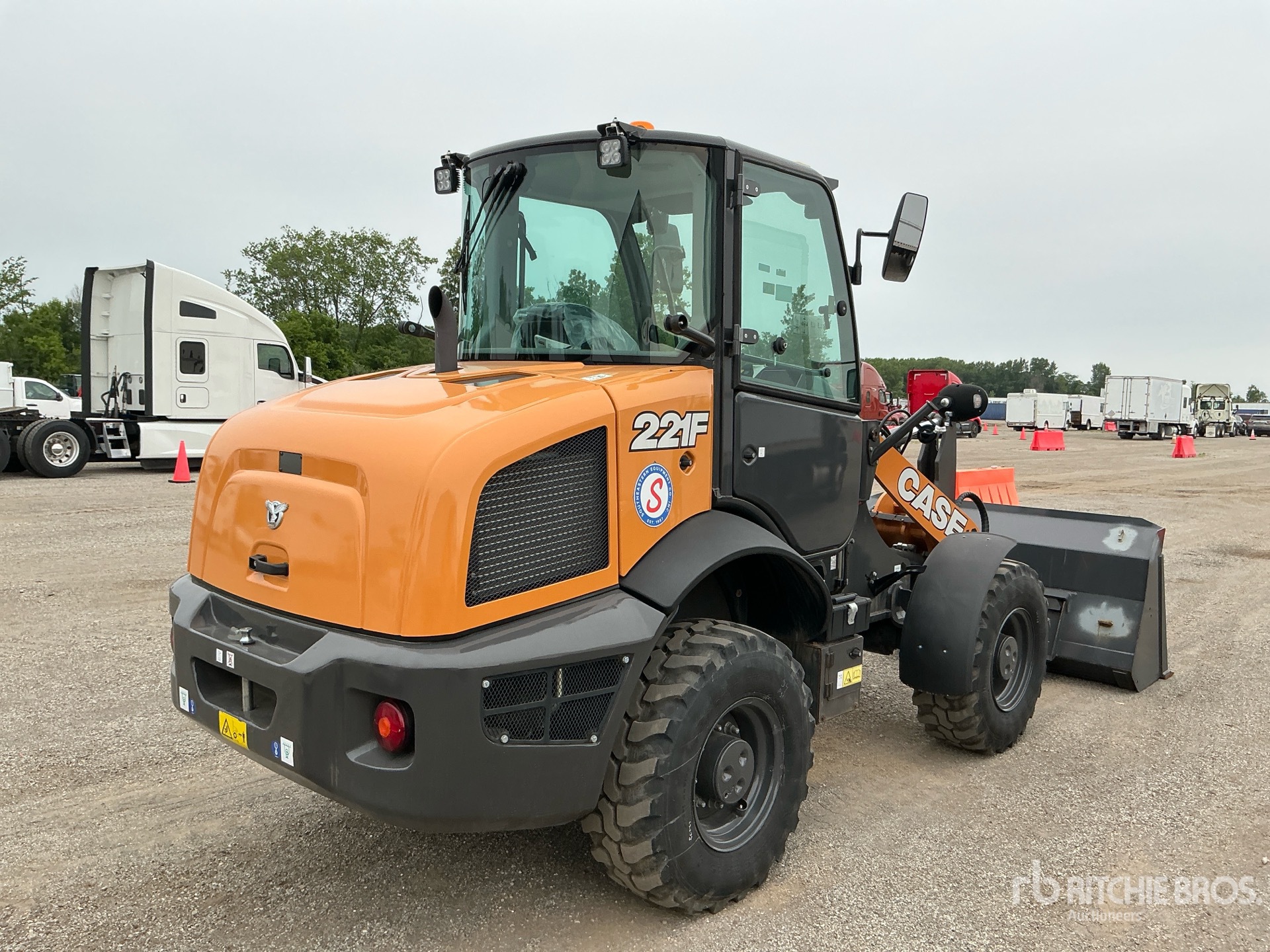 General Appearance with Picture, Right Rear Corner
