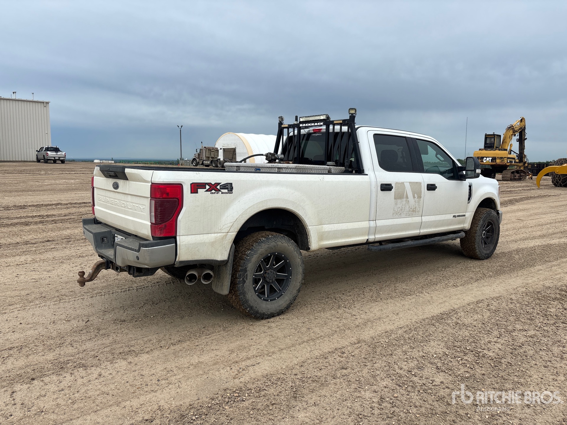 General Appearance with Picture, Right Rear Corner