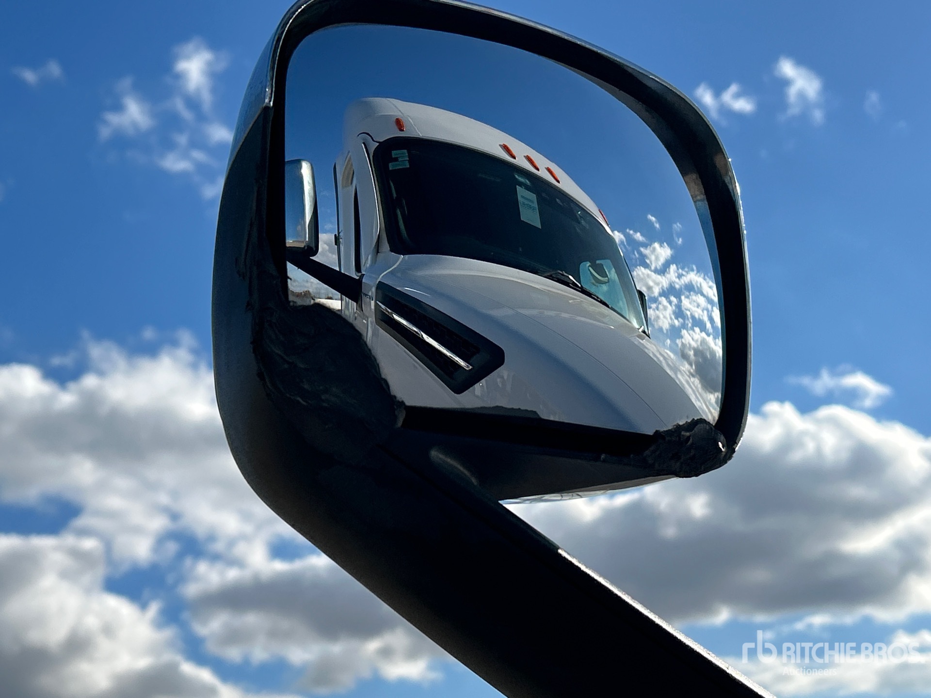2024 Freightliner CASCADIA 126