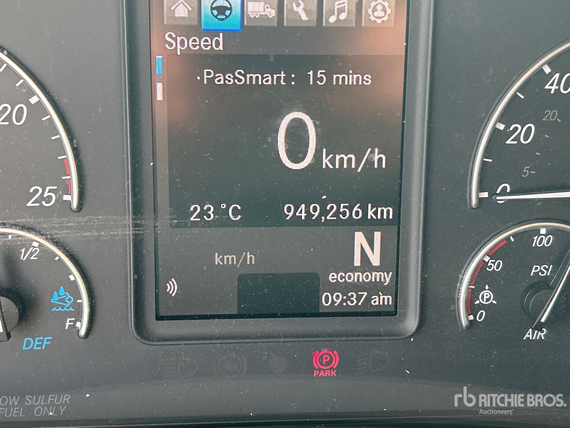 2024 Freightliner CASCADIA 126