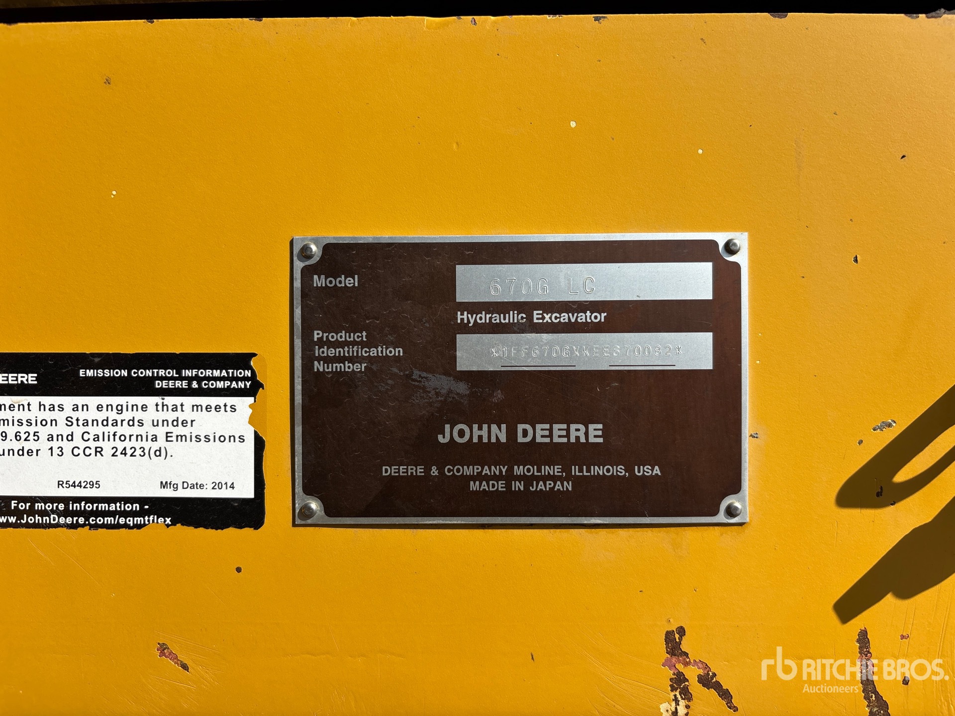 2015 John Deere 670G LC