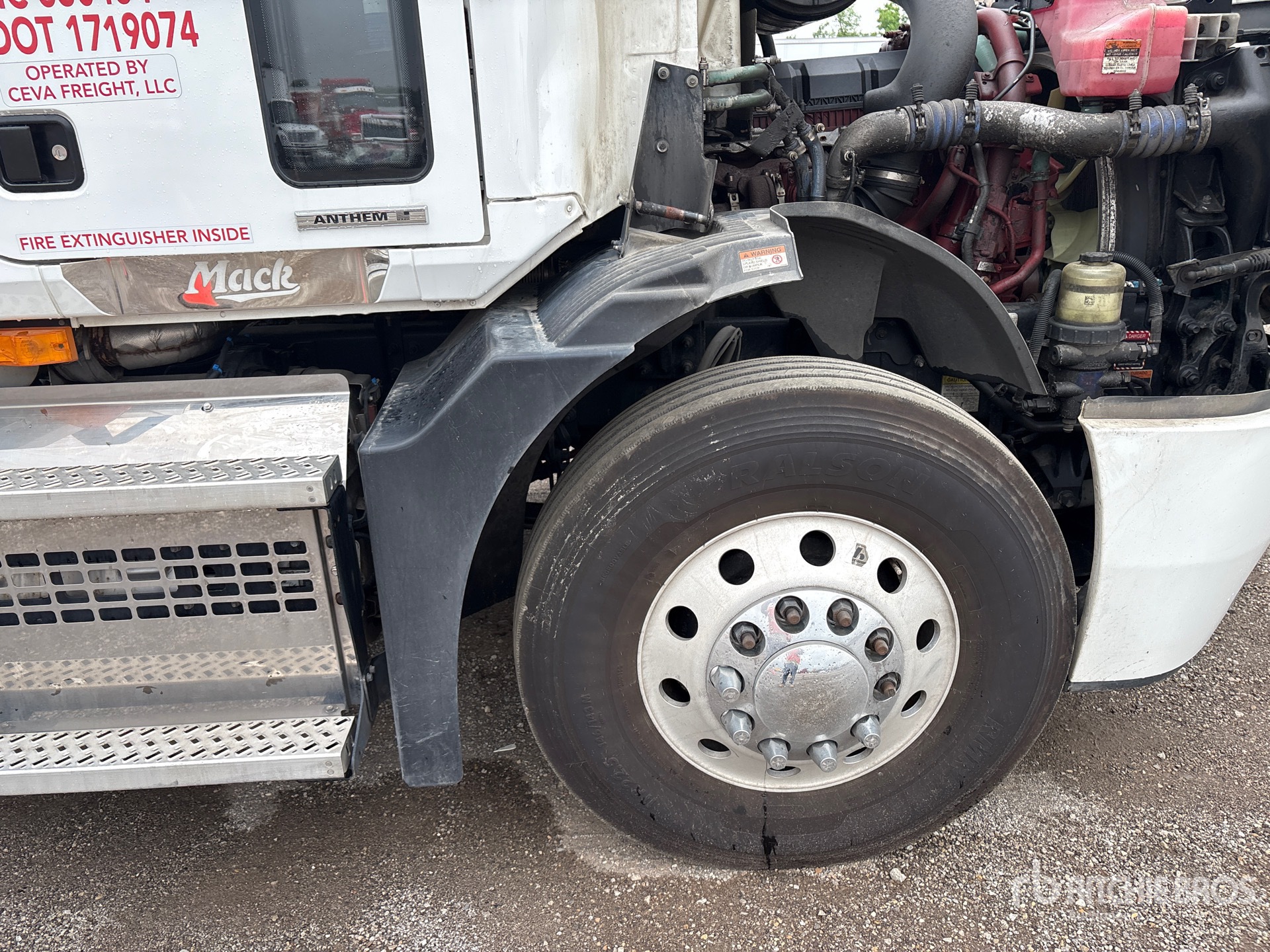 2024 Mack AN64T