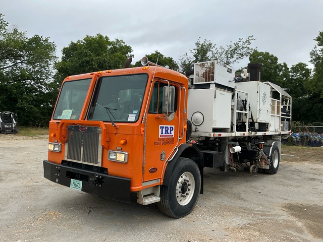 2001 Peterbilt 320 4x2 Paint Striping Truck