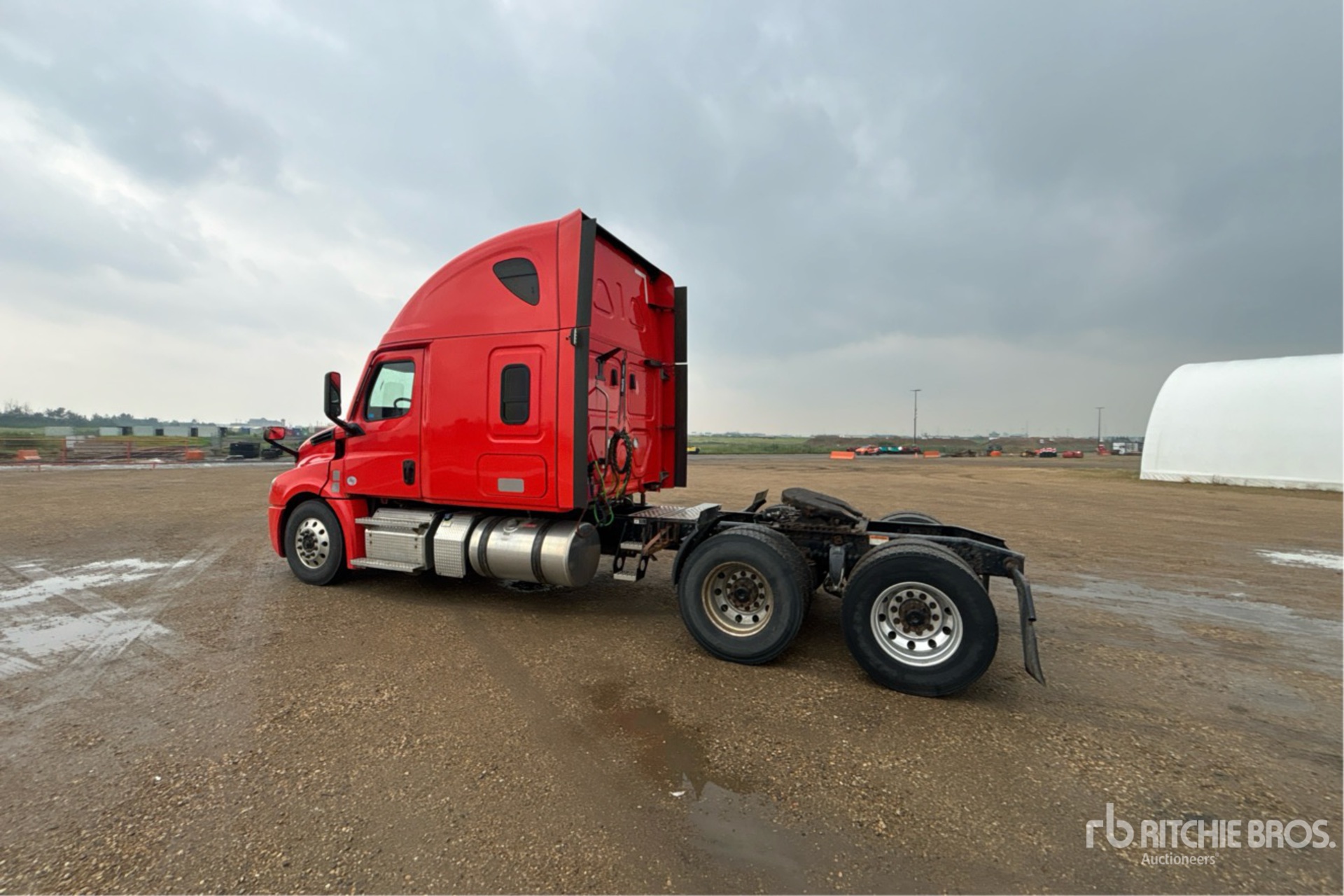 General Appearance with Picture, Left Rear Corner