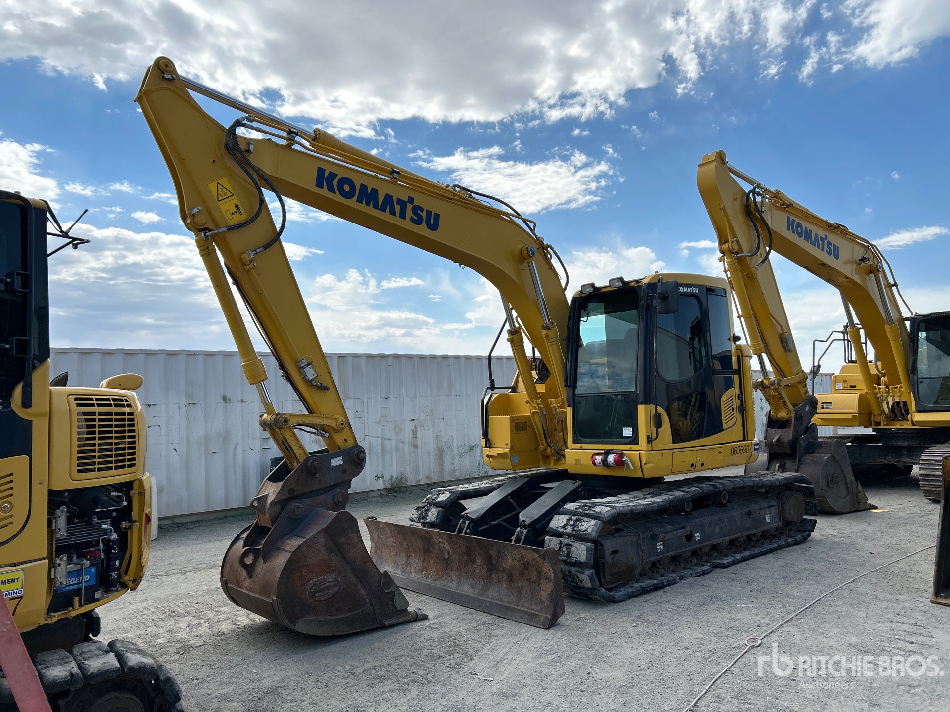 General Appearance with Picture, Left Front Corner
