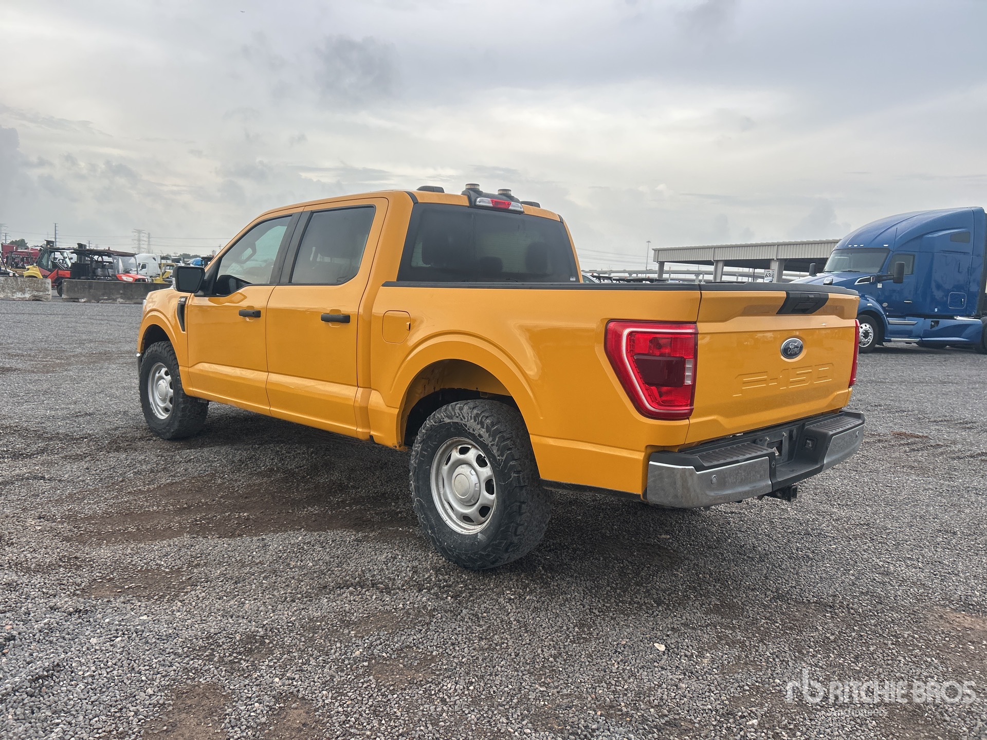 General Appearance with Picture, Left Rear Corner