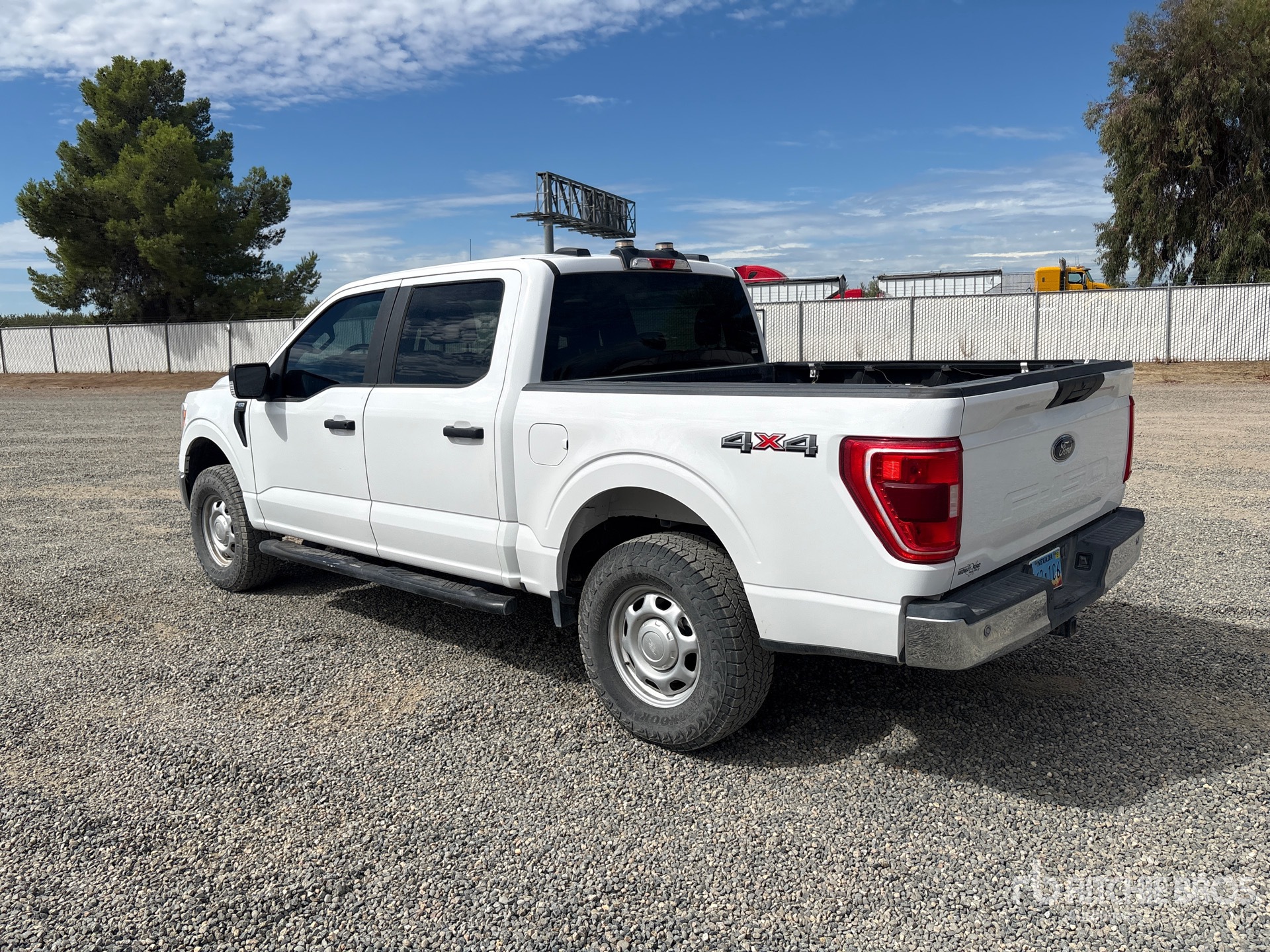 General Appearance with Picture, Left Rear Corner