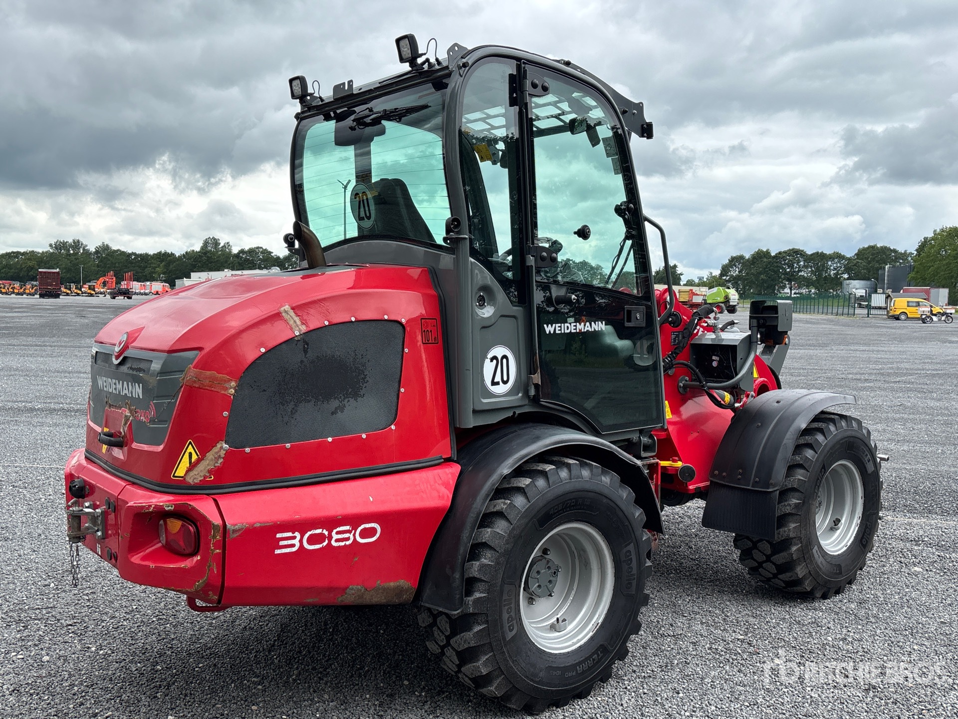 General Appearance with Picture, Right Rear Corner