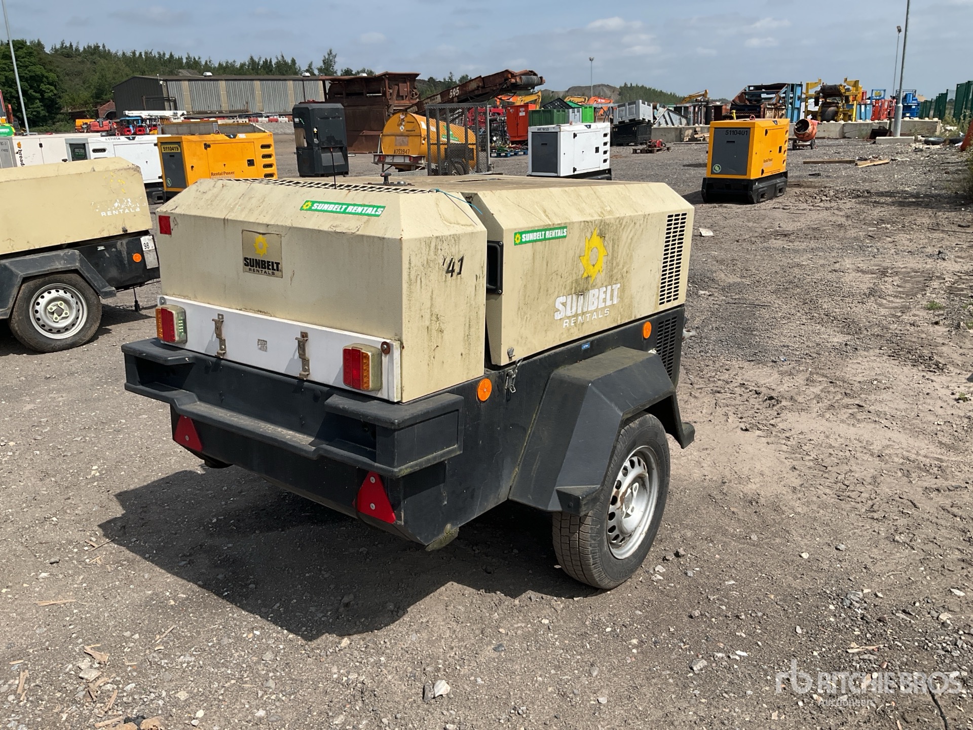 General Appearance with Picture, Right Rear Corner