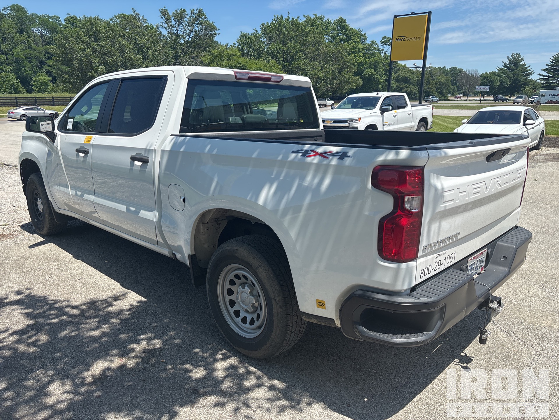 General Appearance with Picture, Left Rear Corner