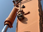 Hydraulics with Auxiliary Hydraulic Plumbing
