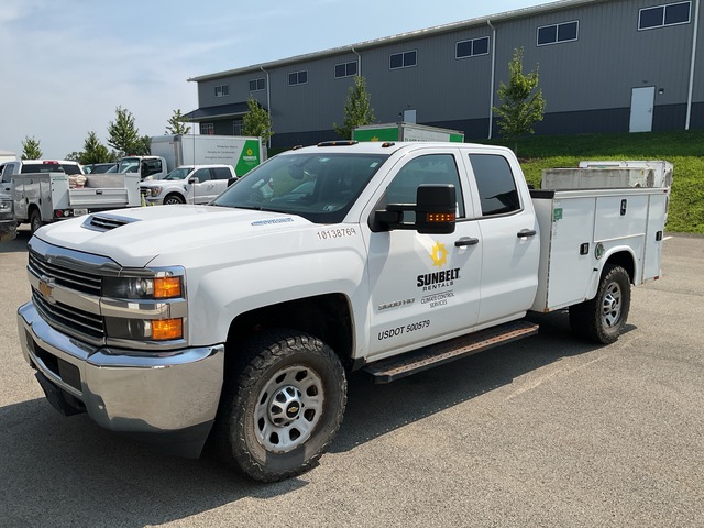 2017 Chevrolet 3500 4x4 Crew Cab Service Truck