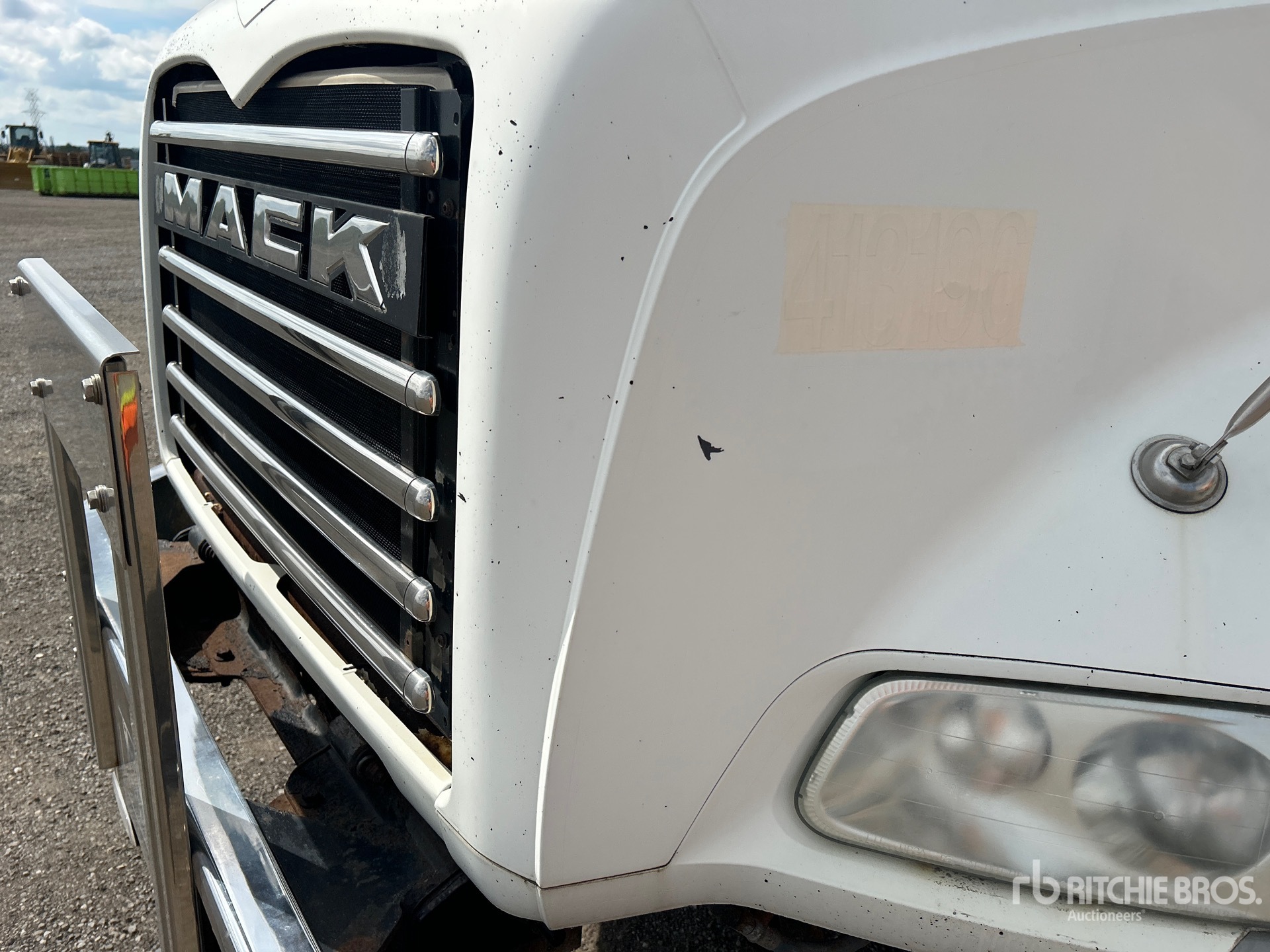 2012 Mack GU813