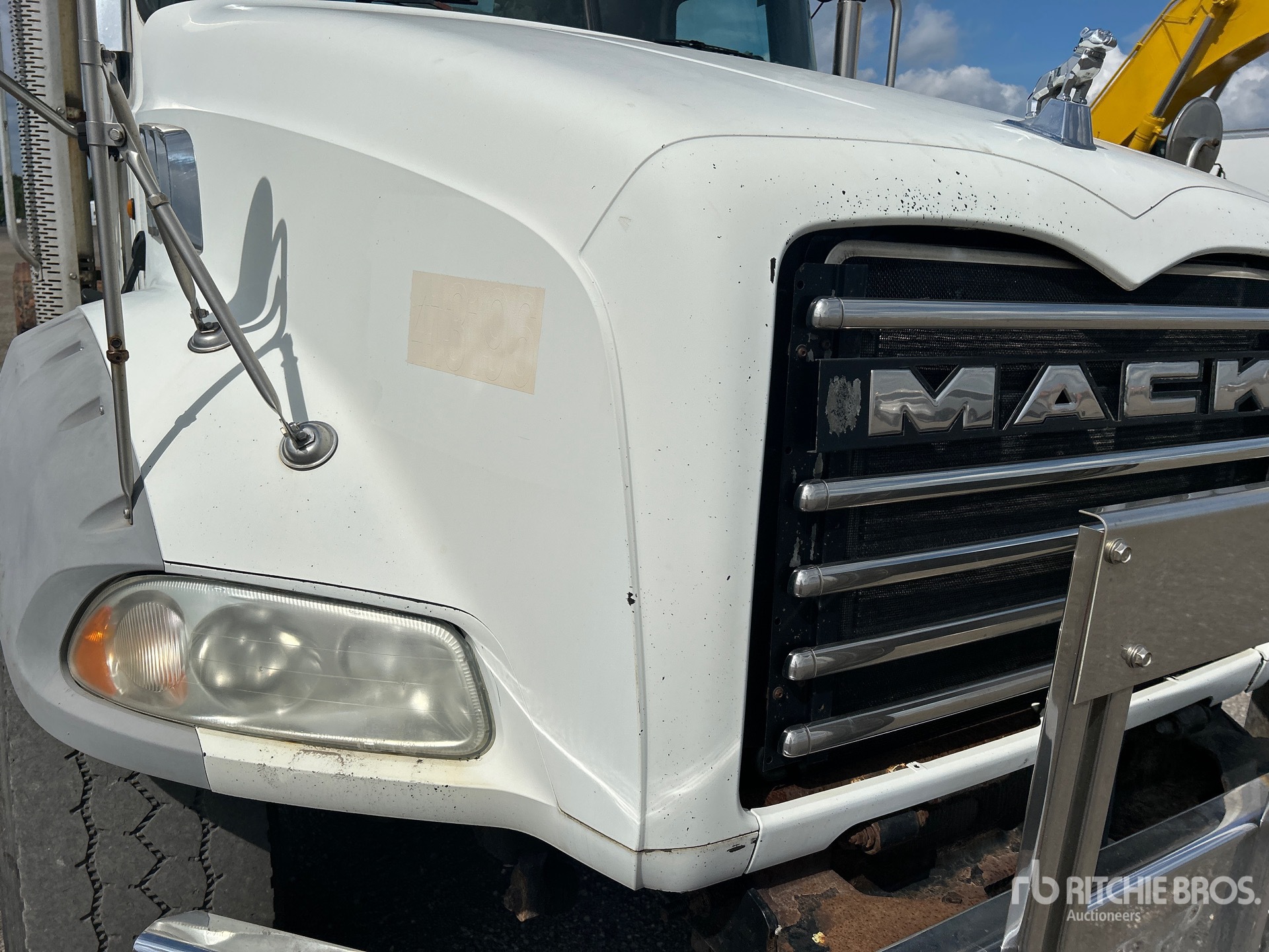 2012 Mack GU813