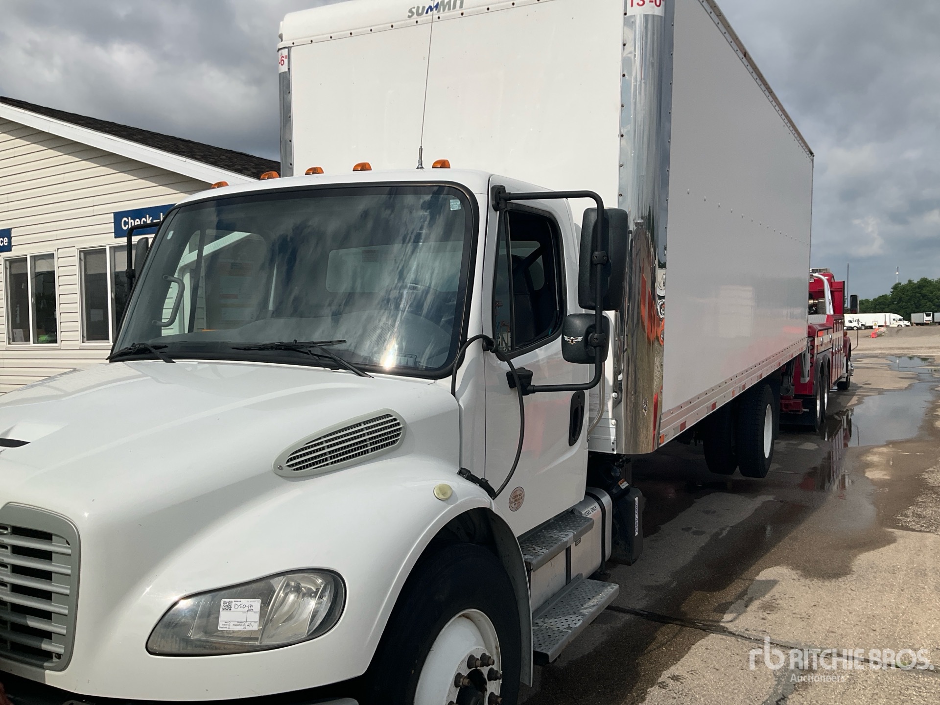 Photo of a 2019 Freightliner M2 106