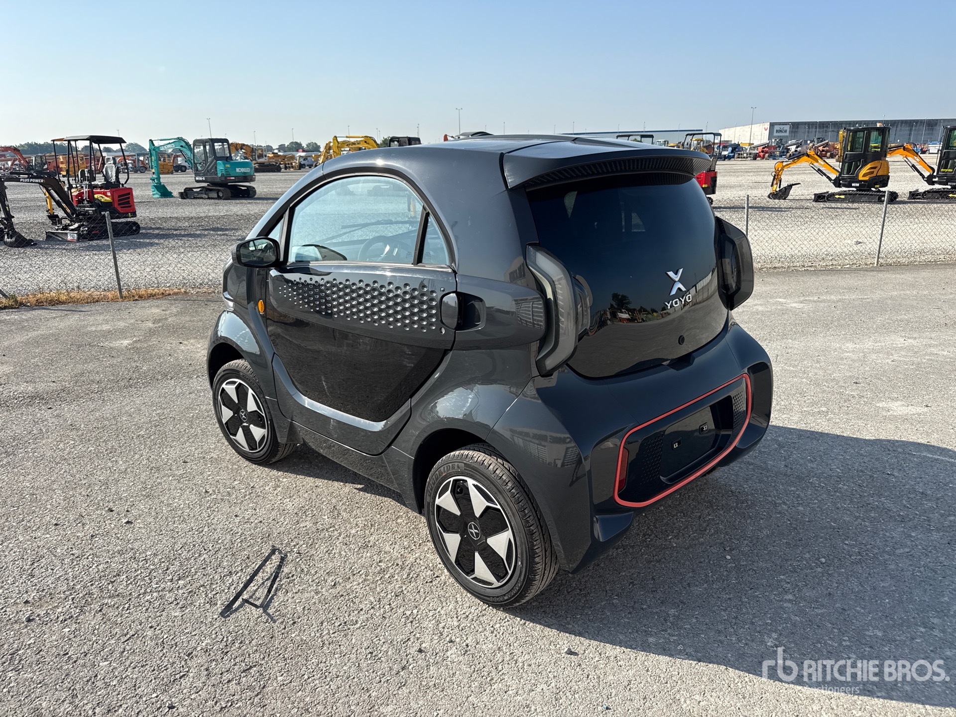 General Appearance with Picture, Left Rear Corner