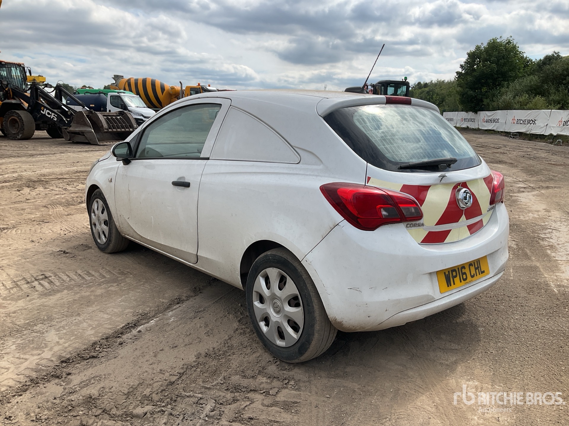 General Appearance with Picture, Left Rear Corner