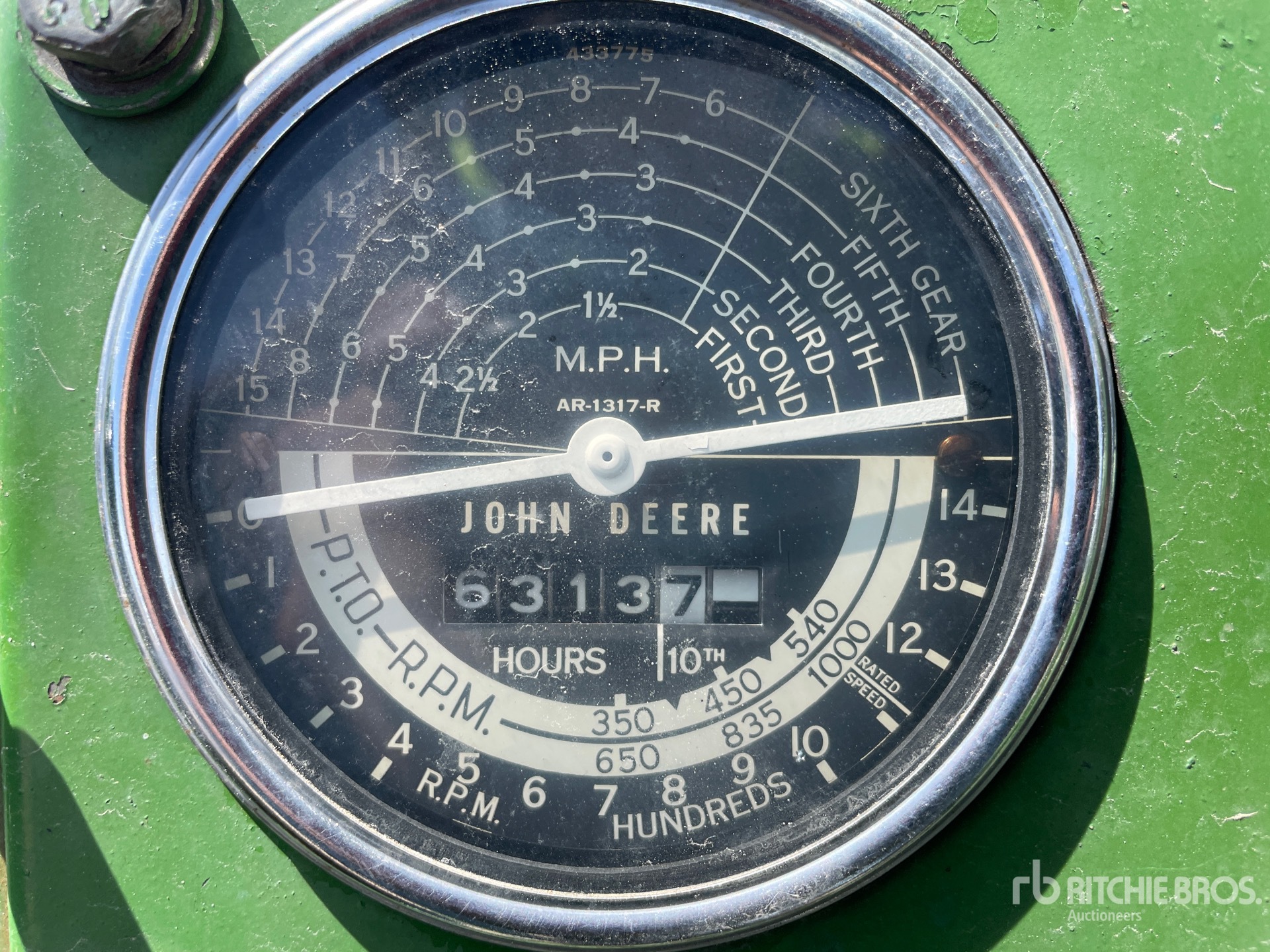 General Appearance with Hour Meter / Odometer