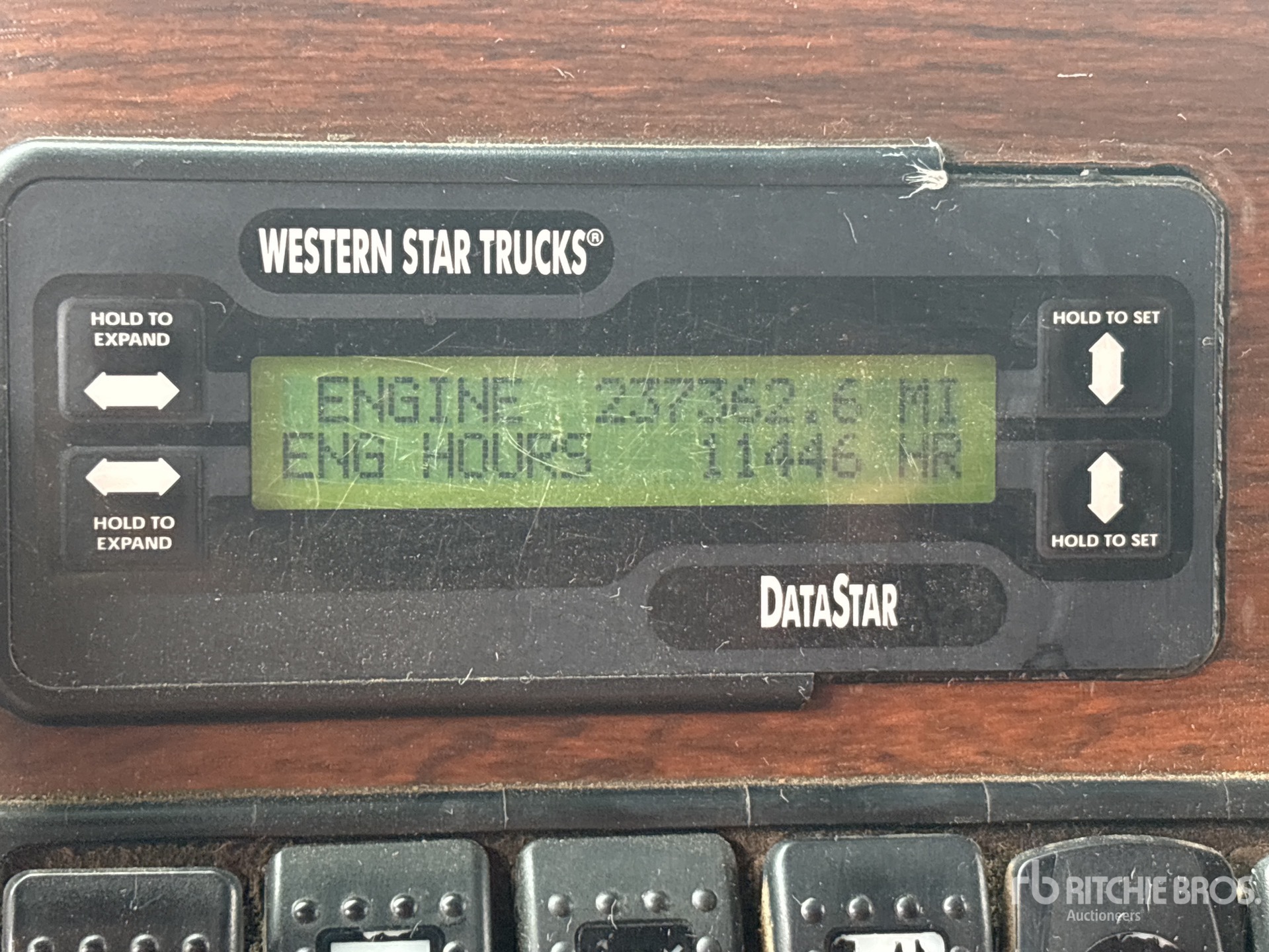 Cab with Engine Hours