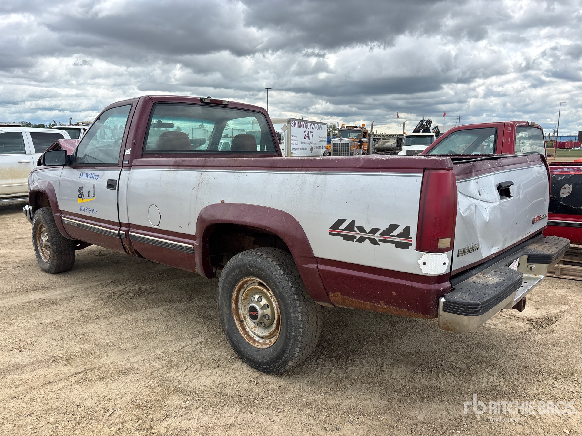 General Appearance with Picture, Left Rear Corner