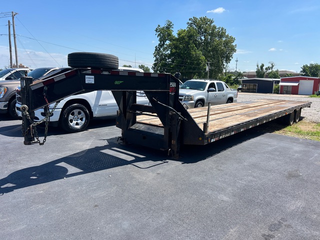 2018 Big Tex 25GN-40BK8SIR 40 ft T/A Gooseneck Flatbed Trailer
