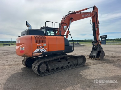 hacchi♡♡ 2019 Hitachi ZX160LC-6N Tracked Excavator | Ritchie Bros. Auctioneers