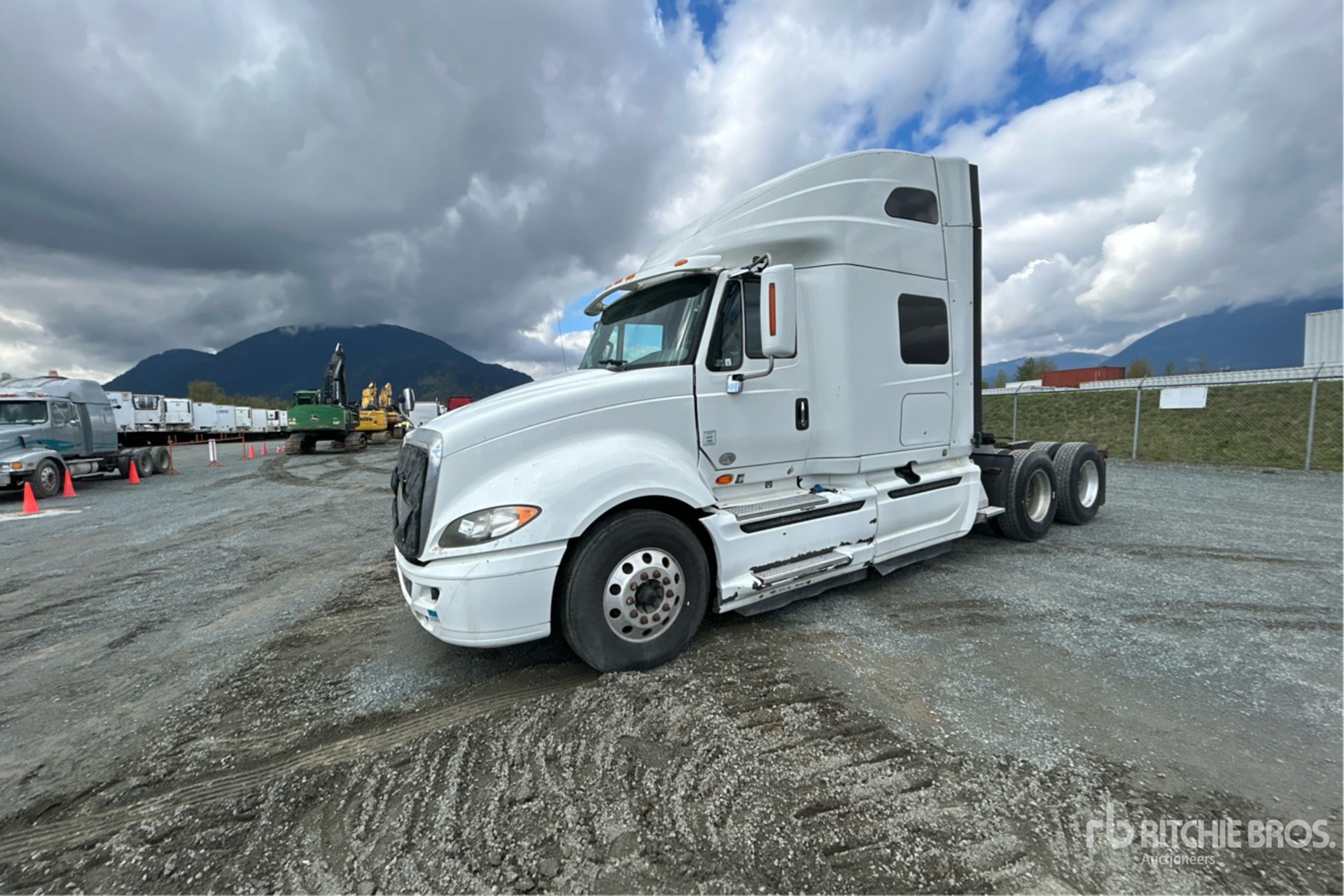 General Appearance with Picture, Left Front Corner