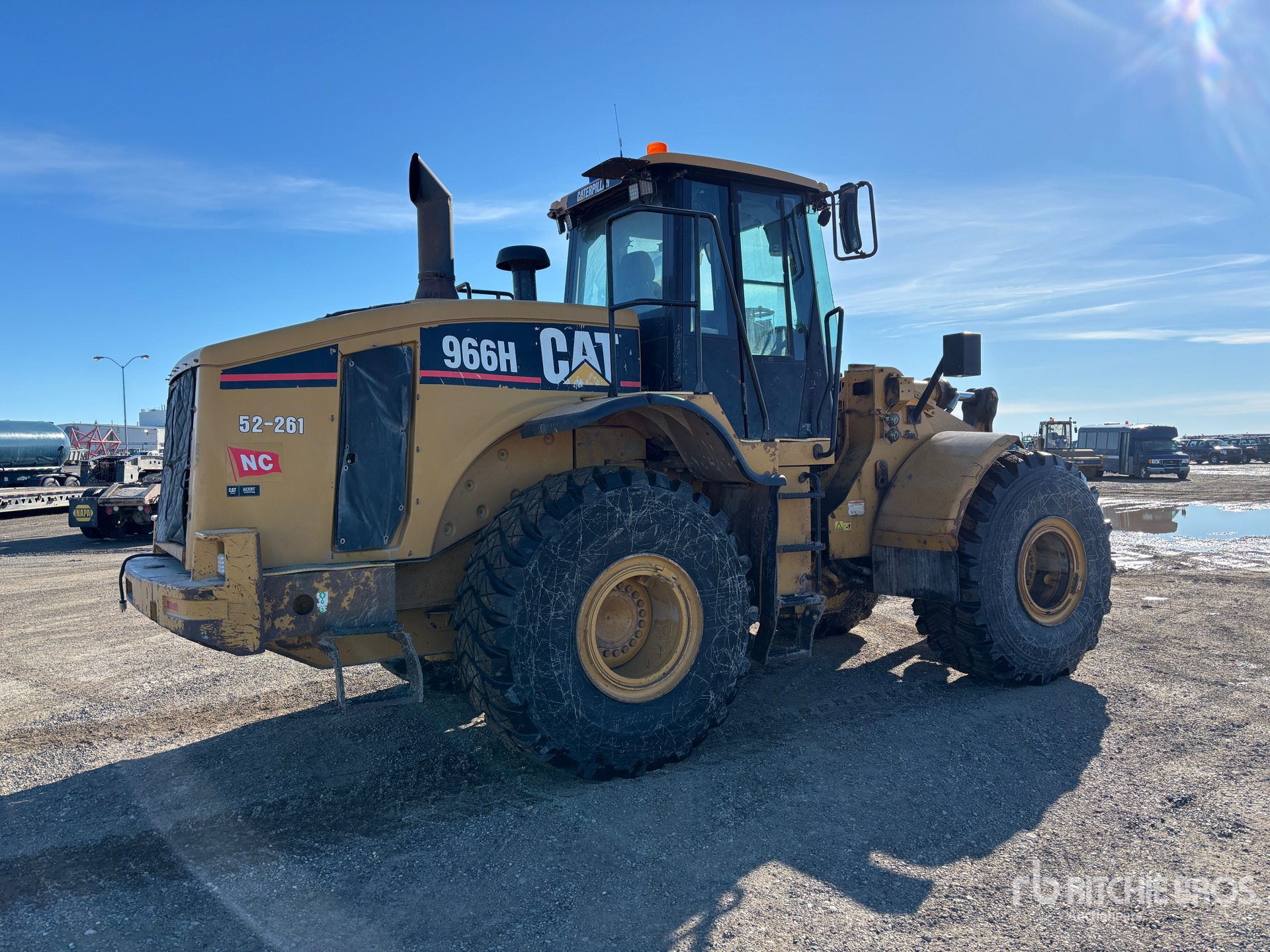 General Appearance with Picture, Right Rear Corner